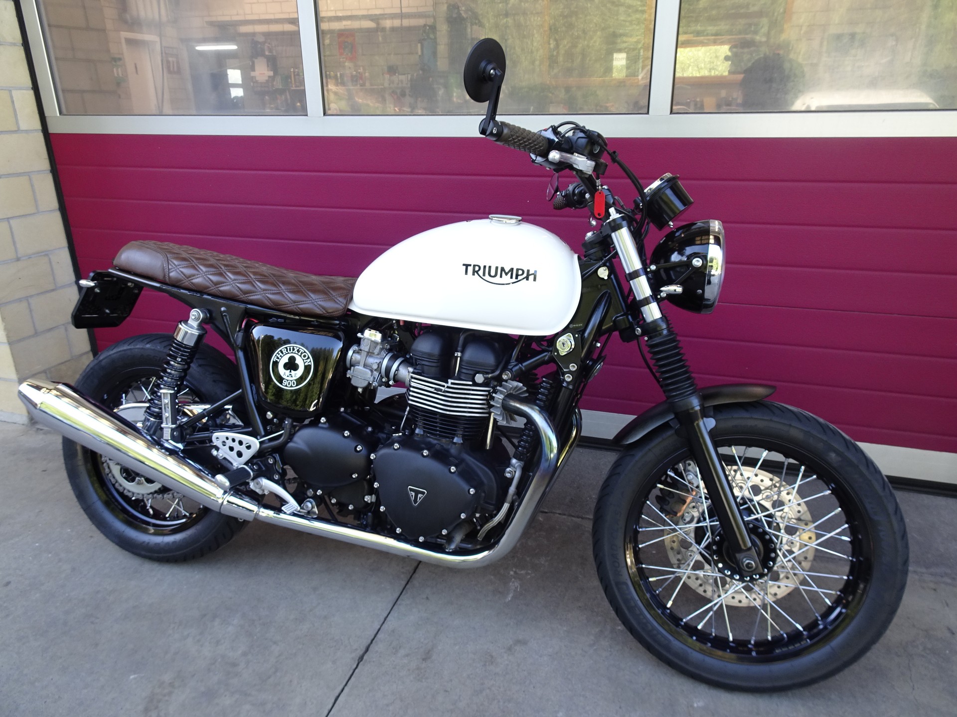 TRIUMPH Thruxton 900 i ACE-image-2