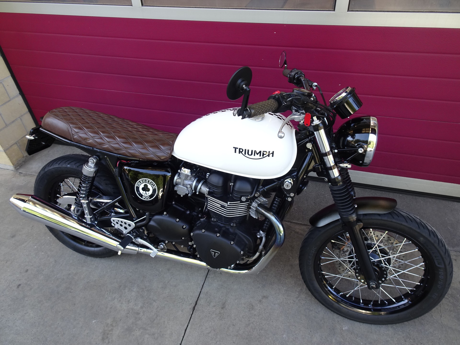TRIUMPH Thruxton 900 i ACE-image-15