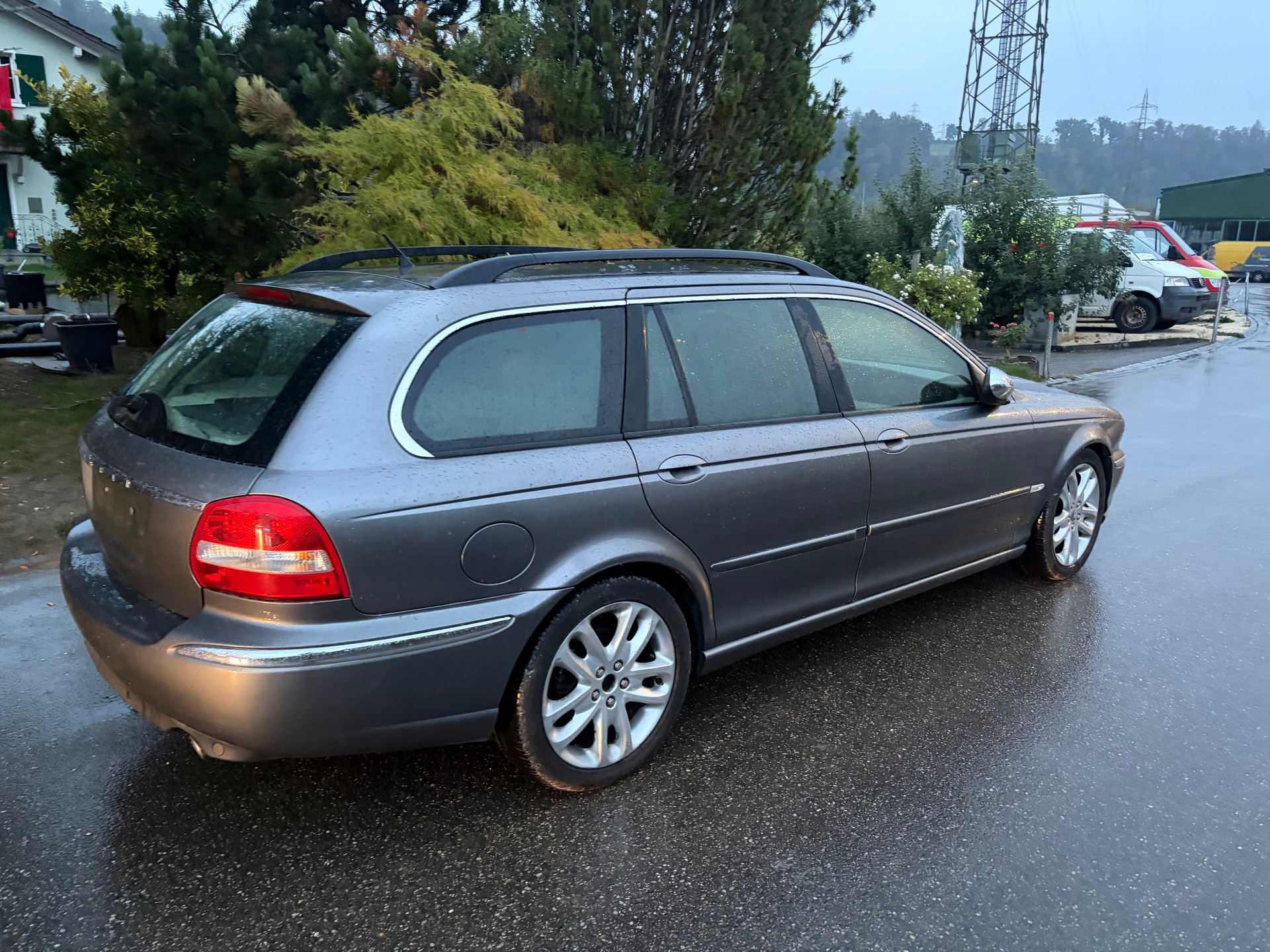 JAGUAR X-Type Estate 3.0 V6 Traction4 Sovereign-image-3