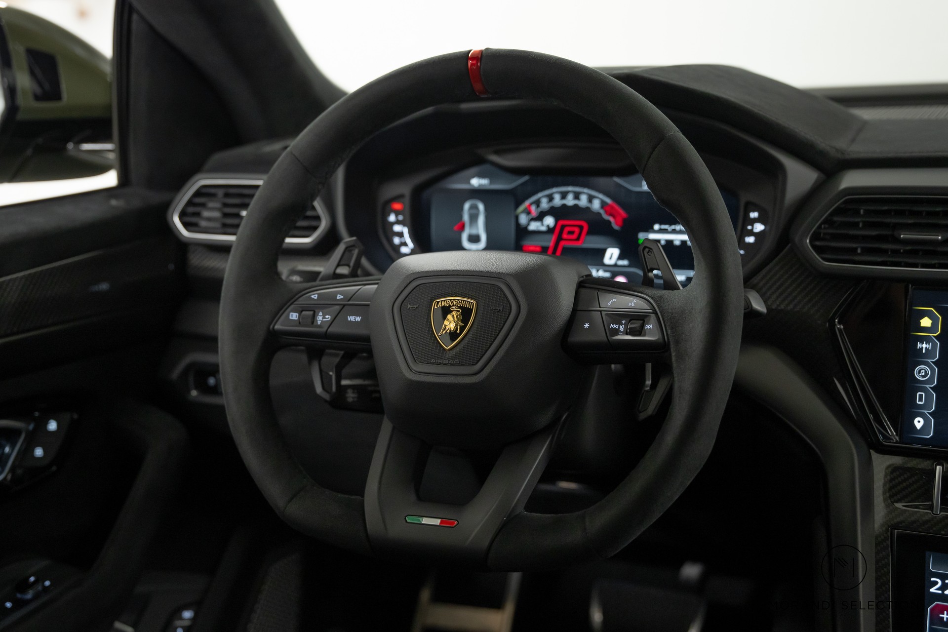 LAMBORGHINI Urus 4.0 Performante-image-24