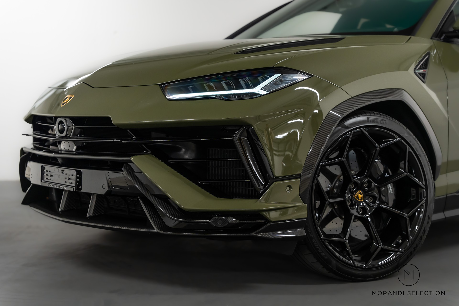 LAMBORGHINI Urus 4.0 Performante-showroom-element-3