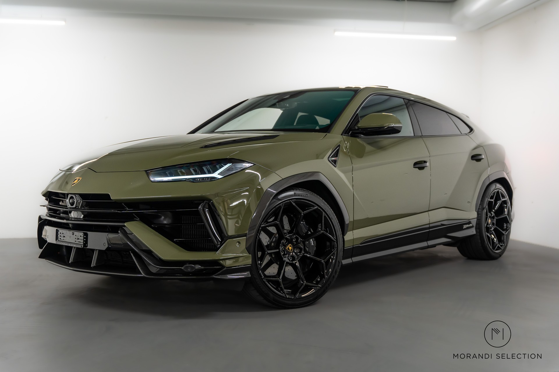 LAMBORGHINI Urus 4.0 Performante-showroom-element-1