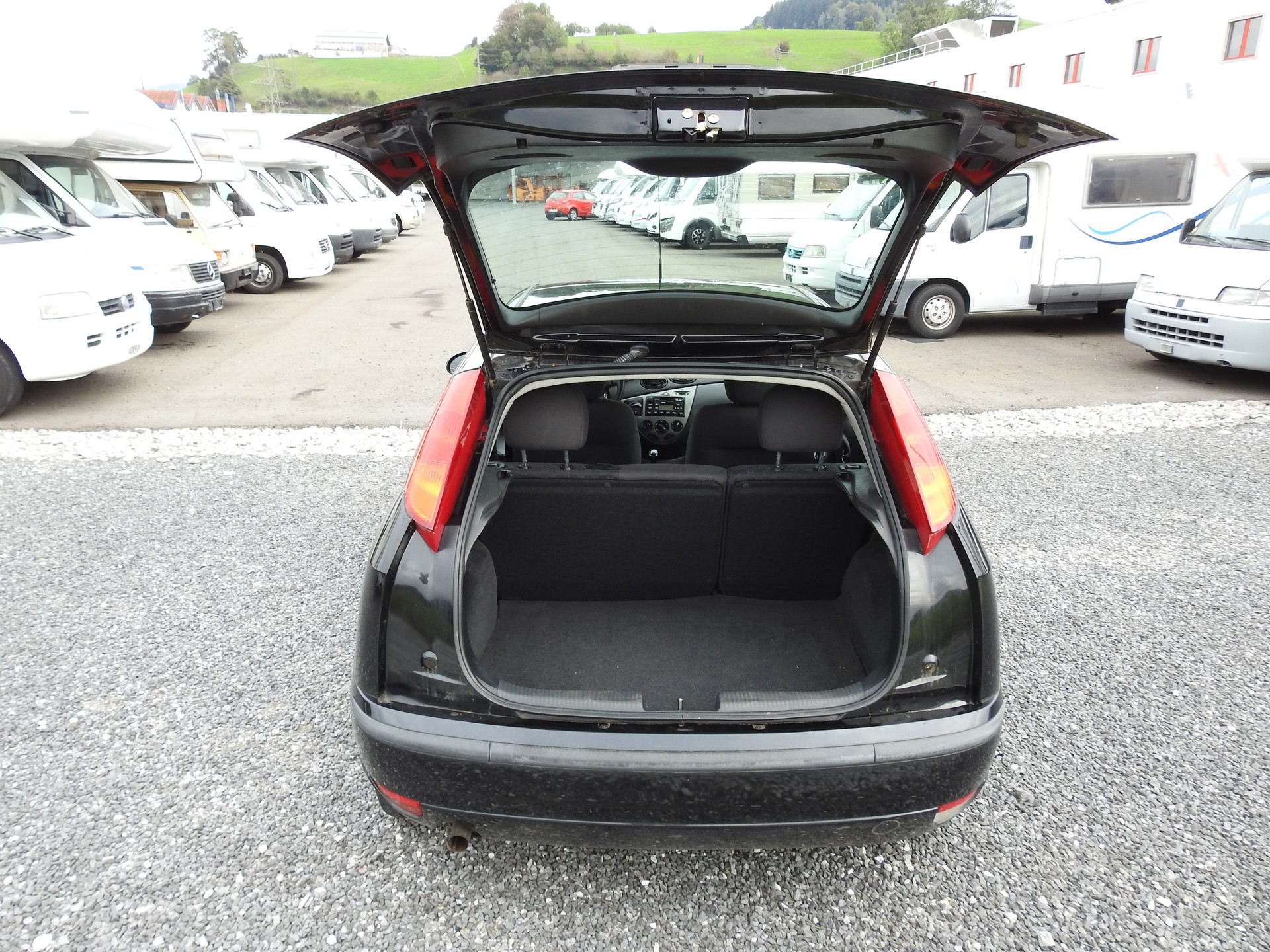 FORD Focus 1.6i 16V Celebration-image-9
