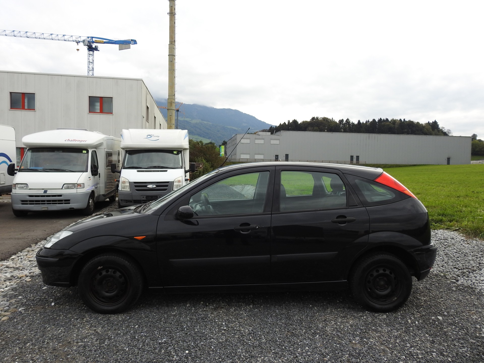 FORD Focus 1.6i 16V Celebration-showroom-element-2