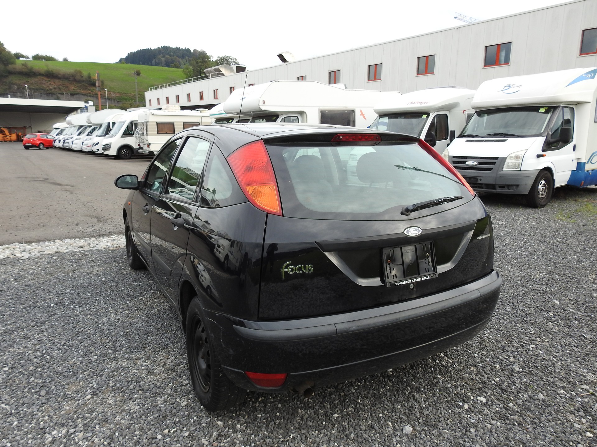 FORD Focus 1.6i 16V Celebration-showroom-element-3