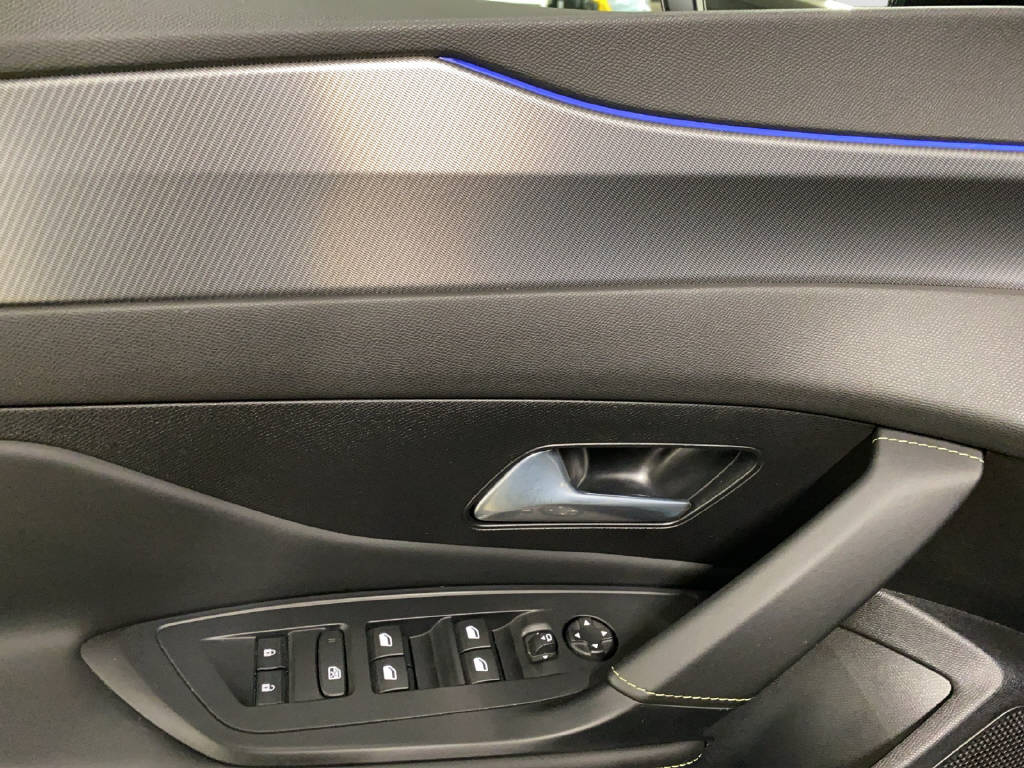 PEUGEOT 308 1.5 BlueHDi GT-image-11