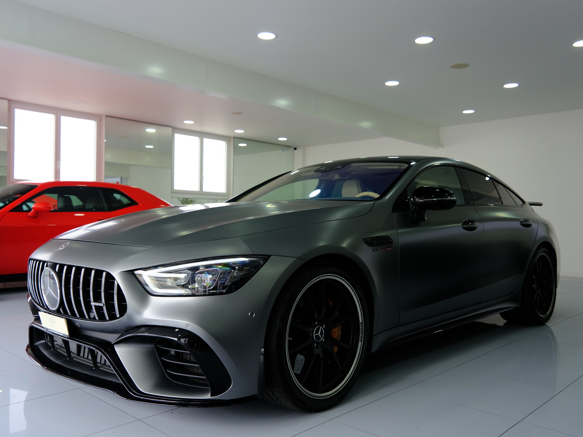 MERCEDES-BENZ AMG GT 4 63 S 4Matic+ *Sonderlackierung* *360° Kamera*-showroom-element-3