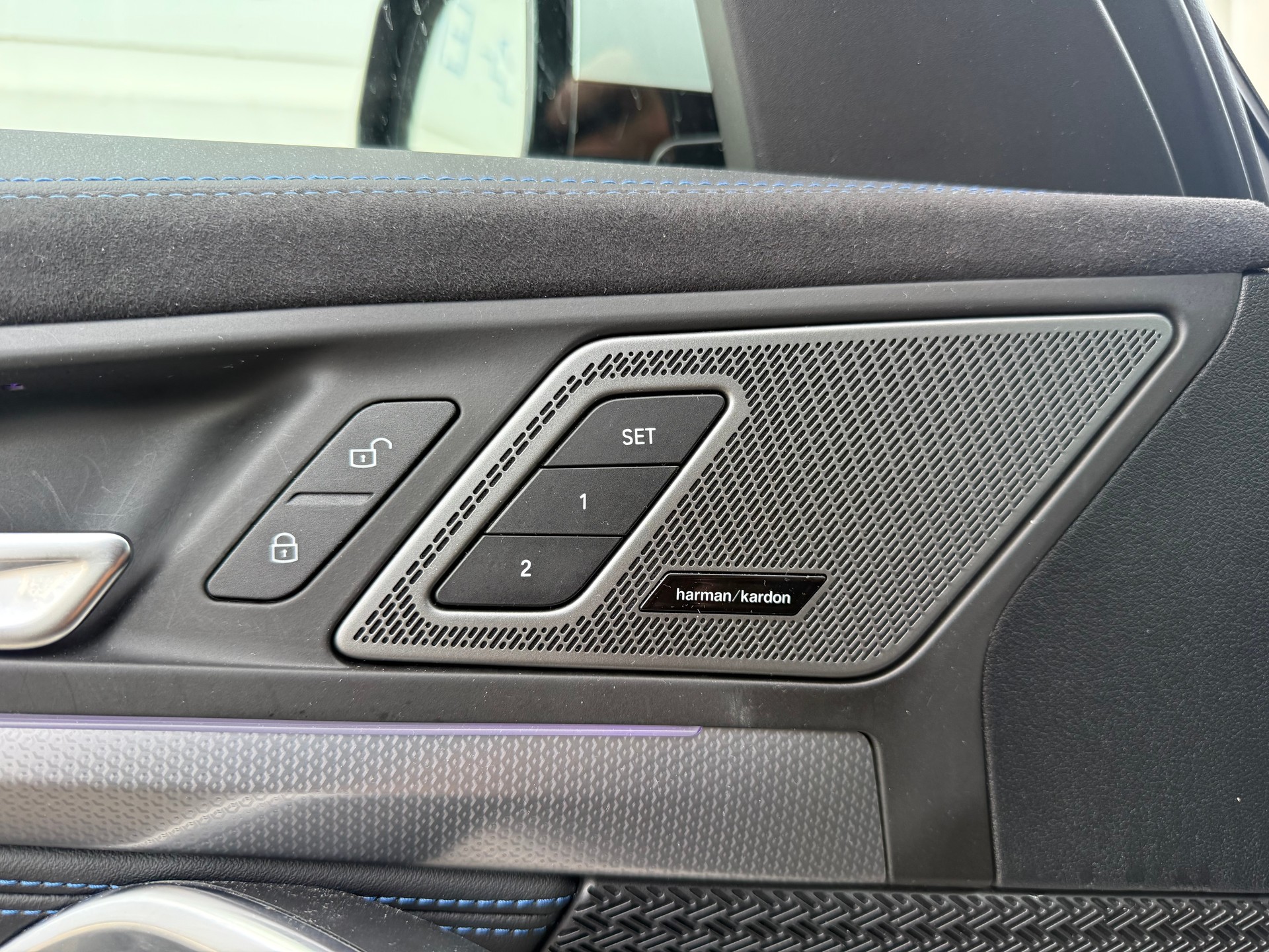 BMW X1 23i xDrive paddles M-SPORT PRO-image-13