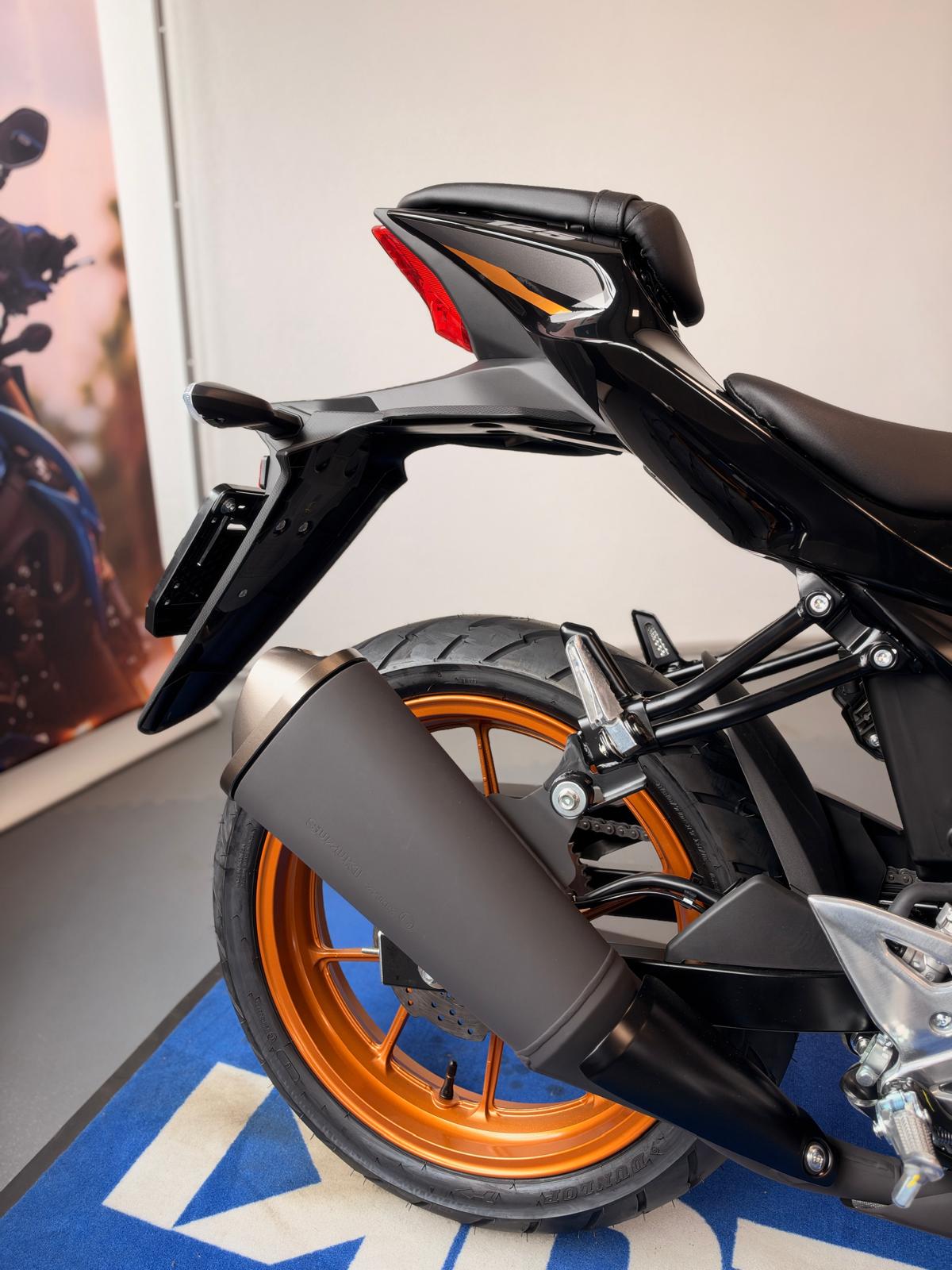 SUZUKI GSX-R 125-image-3