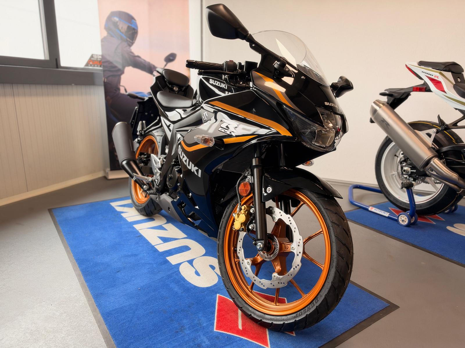 SUZUKI GSX-R 125-image-1