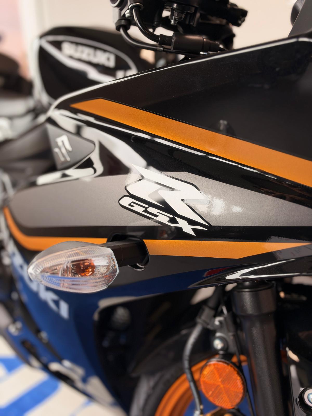 SUZUKI GSX-R 125-image-6