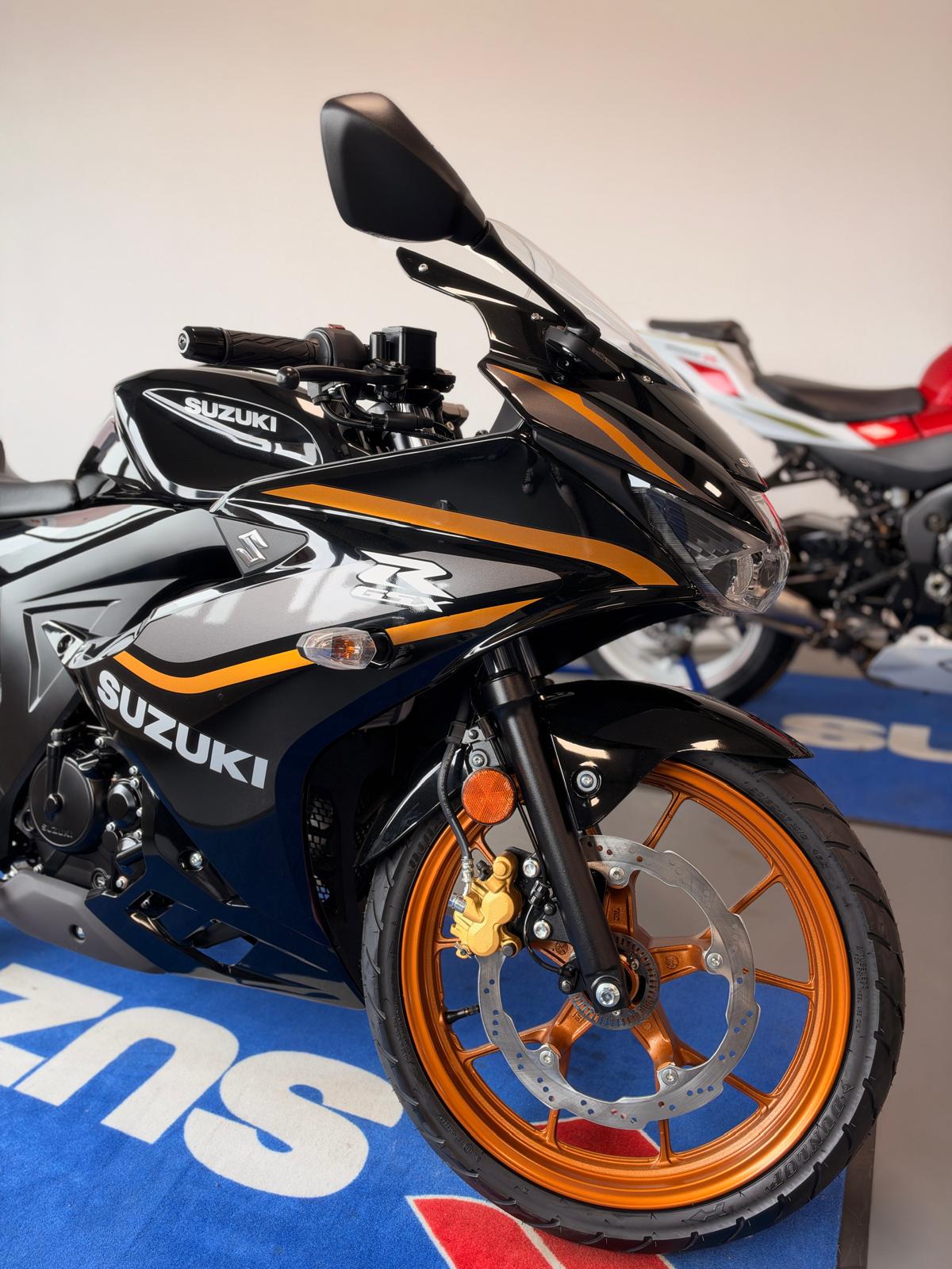 SUZUKI GSX-R 125-image-4