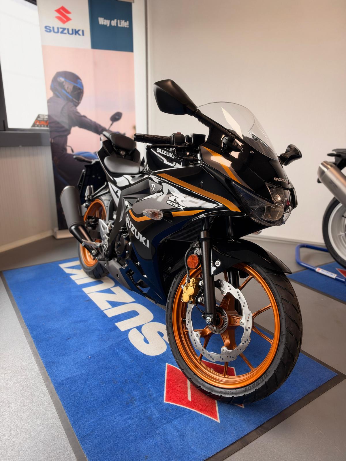 SUZUKI GSX-R 125-image-7