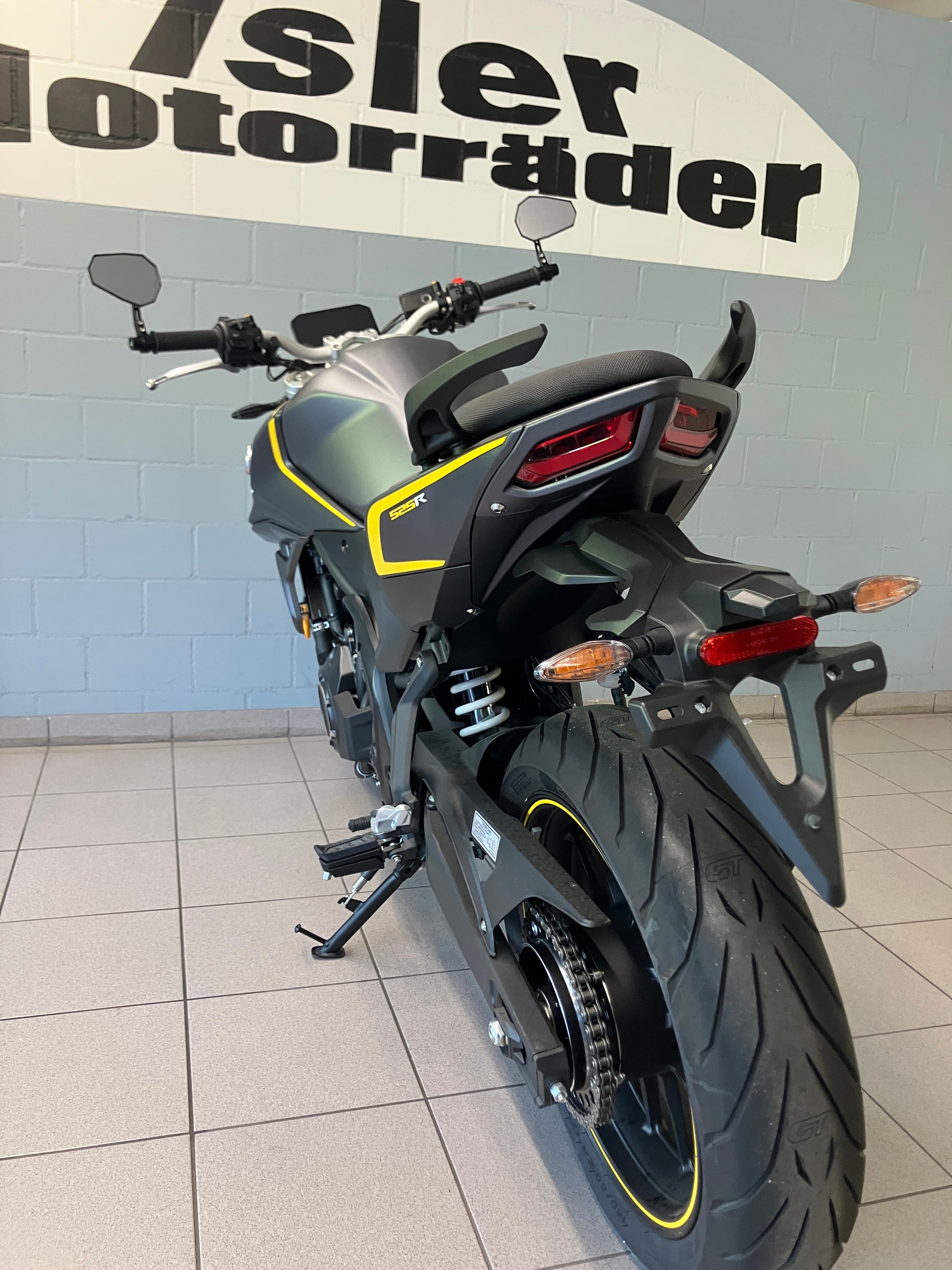 VOGE NAKED 525R ISLER SPEZIAL-image-4