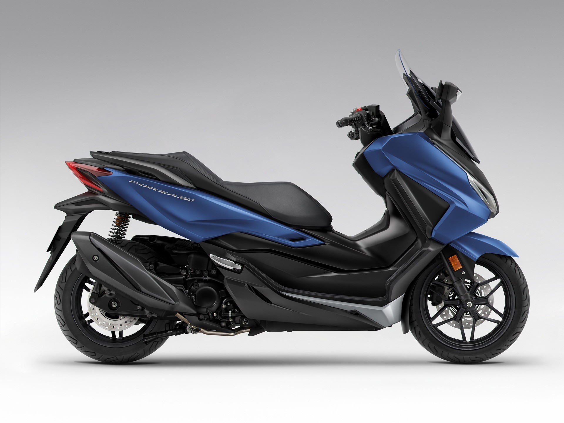 HONDA NSS 350 Smart Top Box-image-1