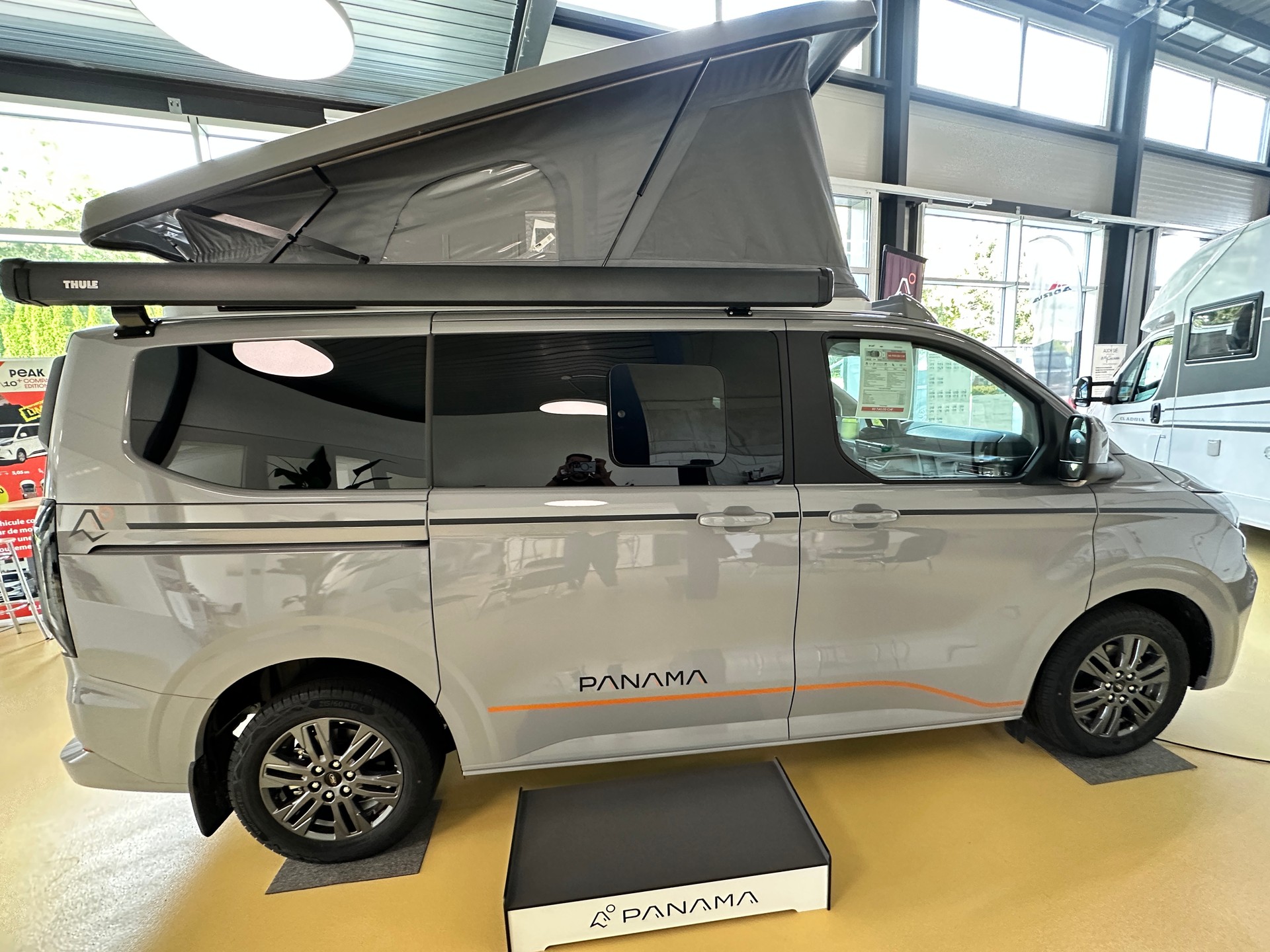 Panama Peak 10+-showroom-element-1