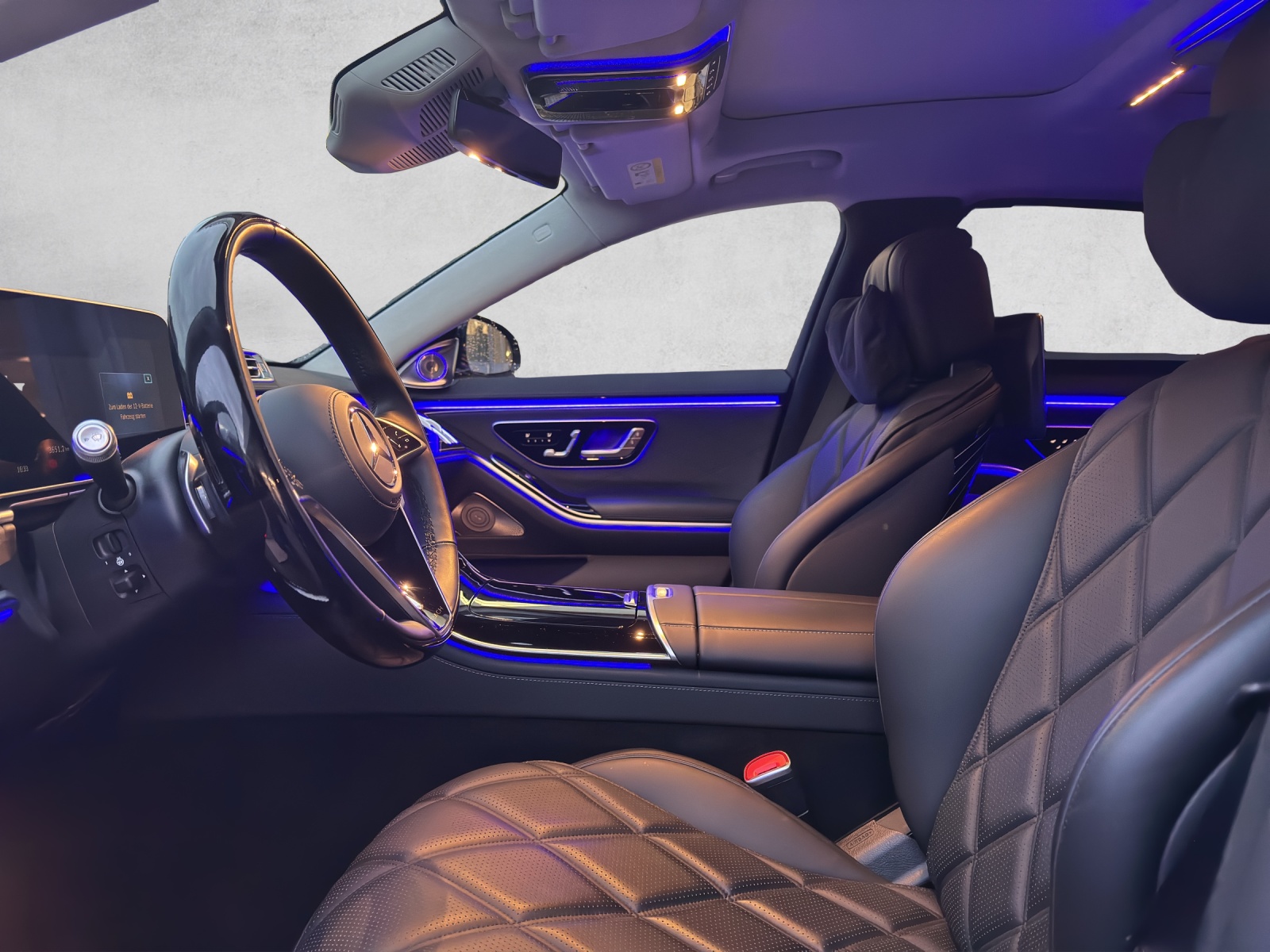 MERCEDES-BENZ S 680 4Matic Maybach 9G-Tronic-image-4