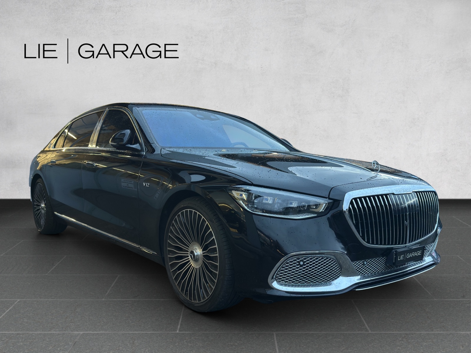MERCEDES-BENZ S 680 4Matic Maybach 9G-Tronic-showroom-element-3