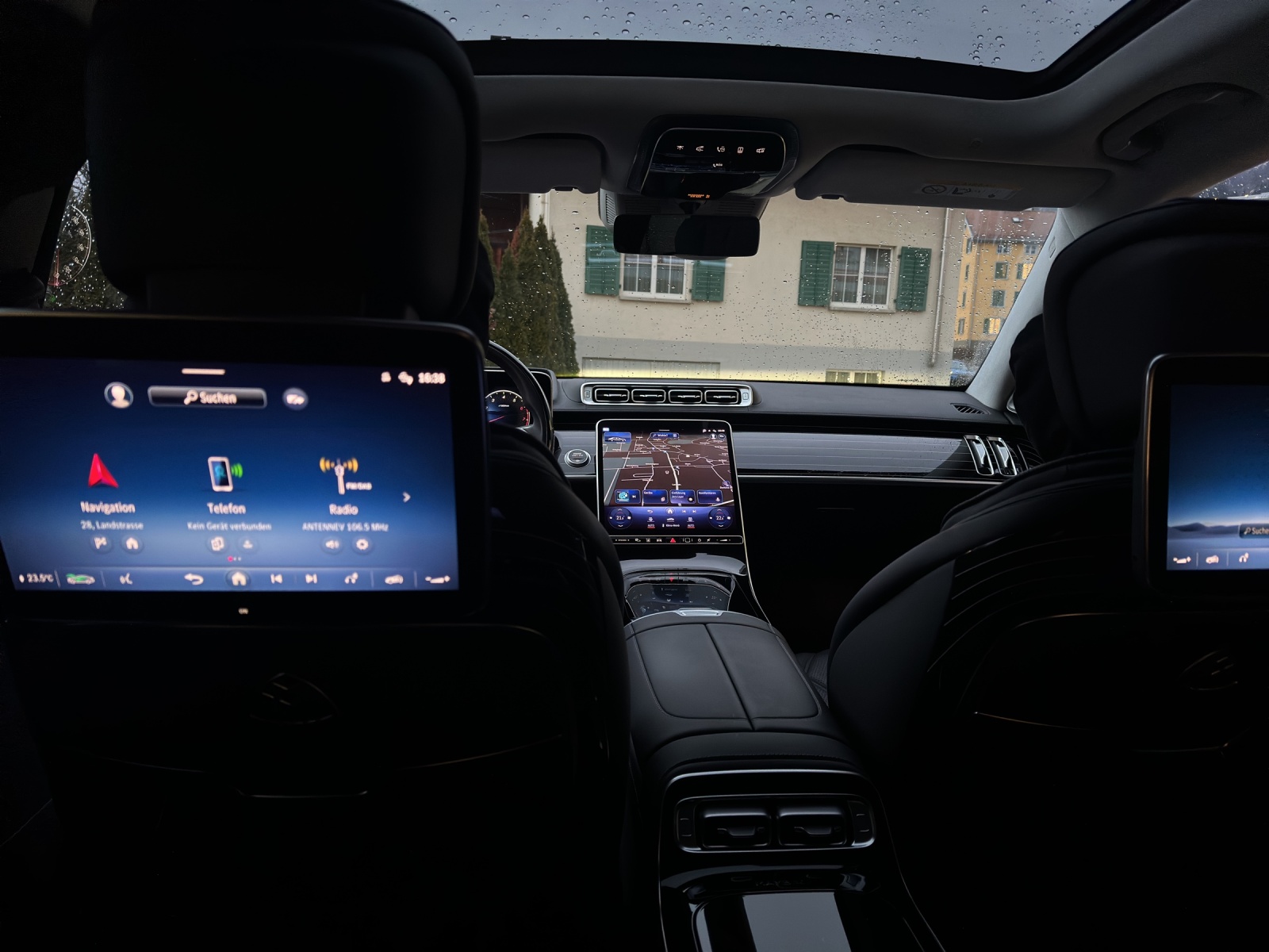 MERCEDES-BENZ S 680 4Matic Maybach 9G-Tronic-image-8