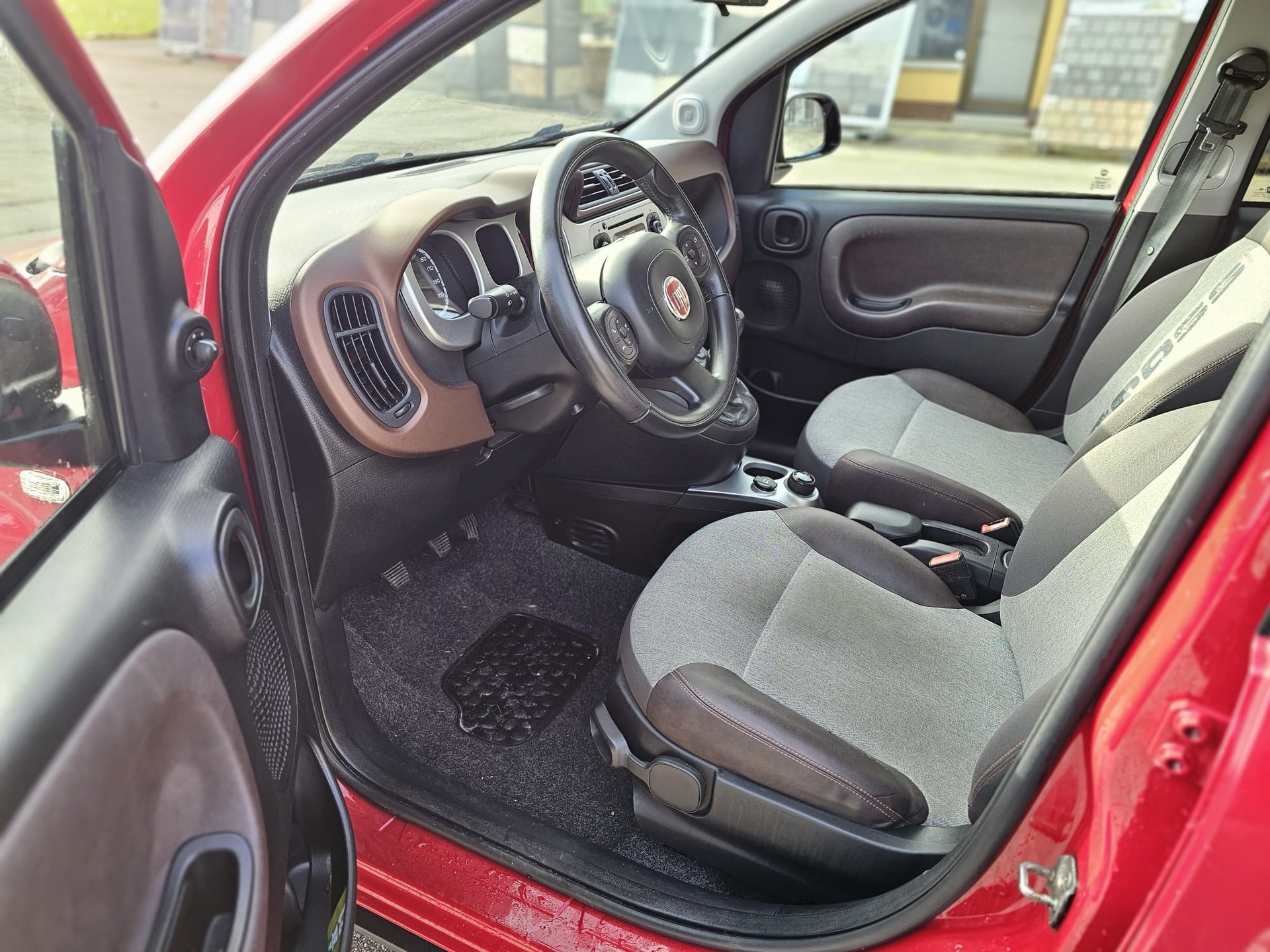 FIAT Panda 1.3 MJ Cross 4x4-image-8