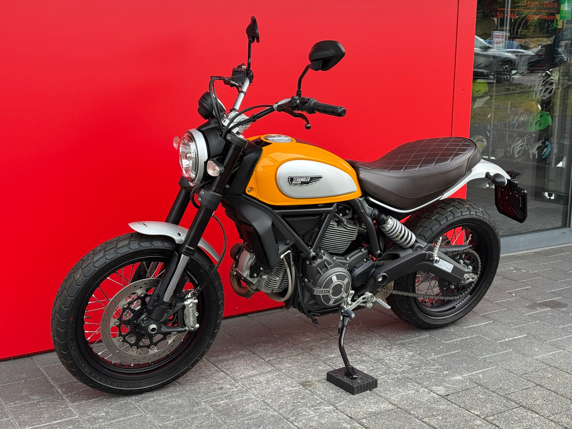 DUCATI Classic-image-11