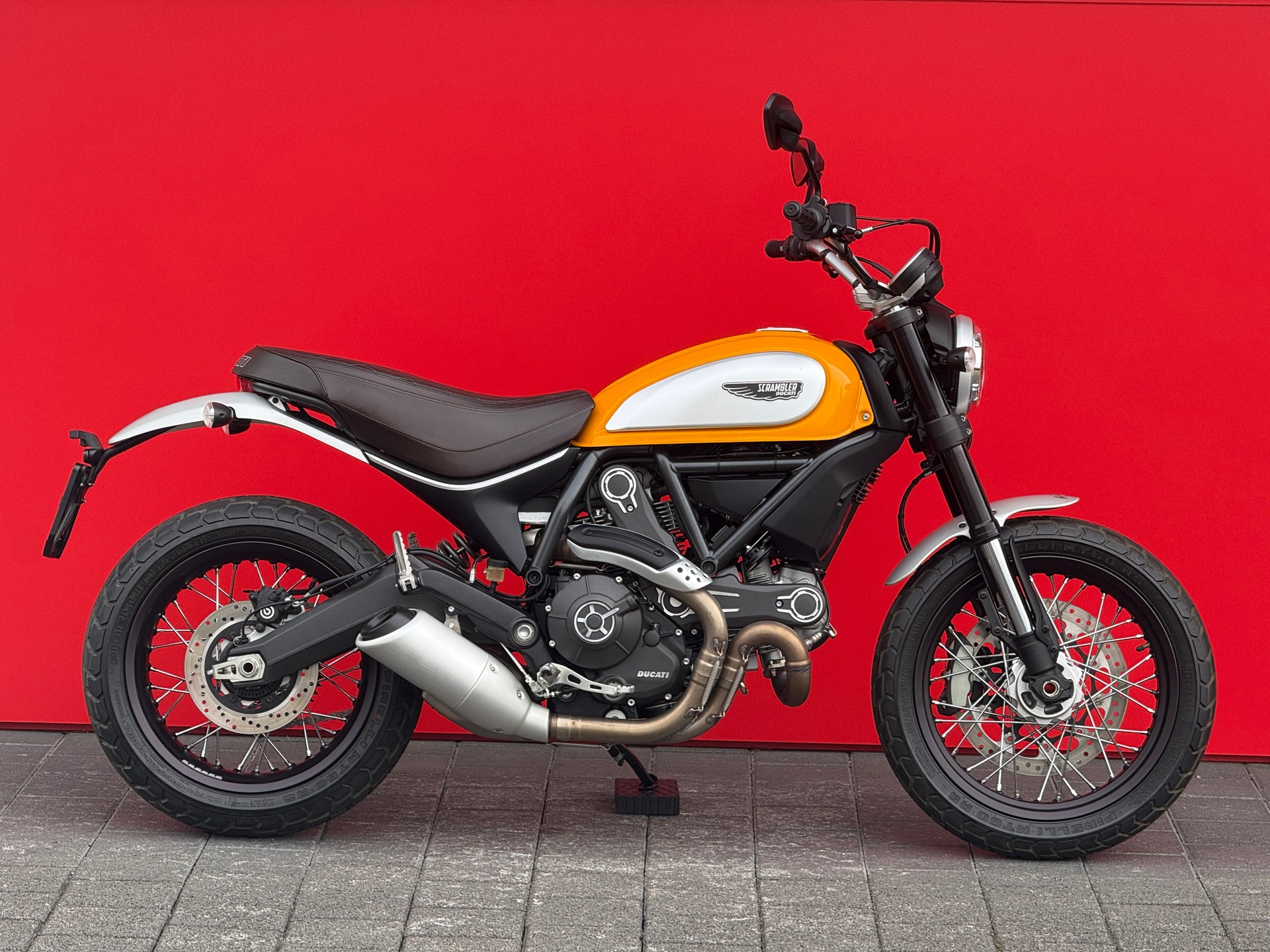 DUCATI Classic-image-0