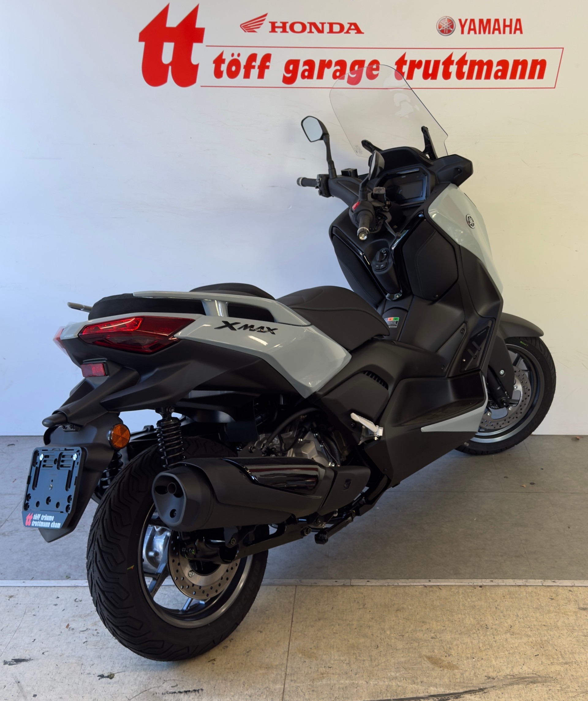 YAMAHA X-Max 300 Tech Max +-image-3