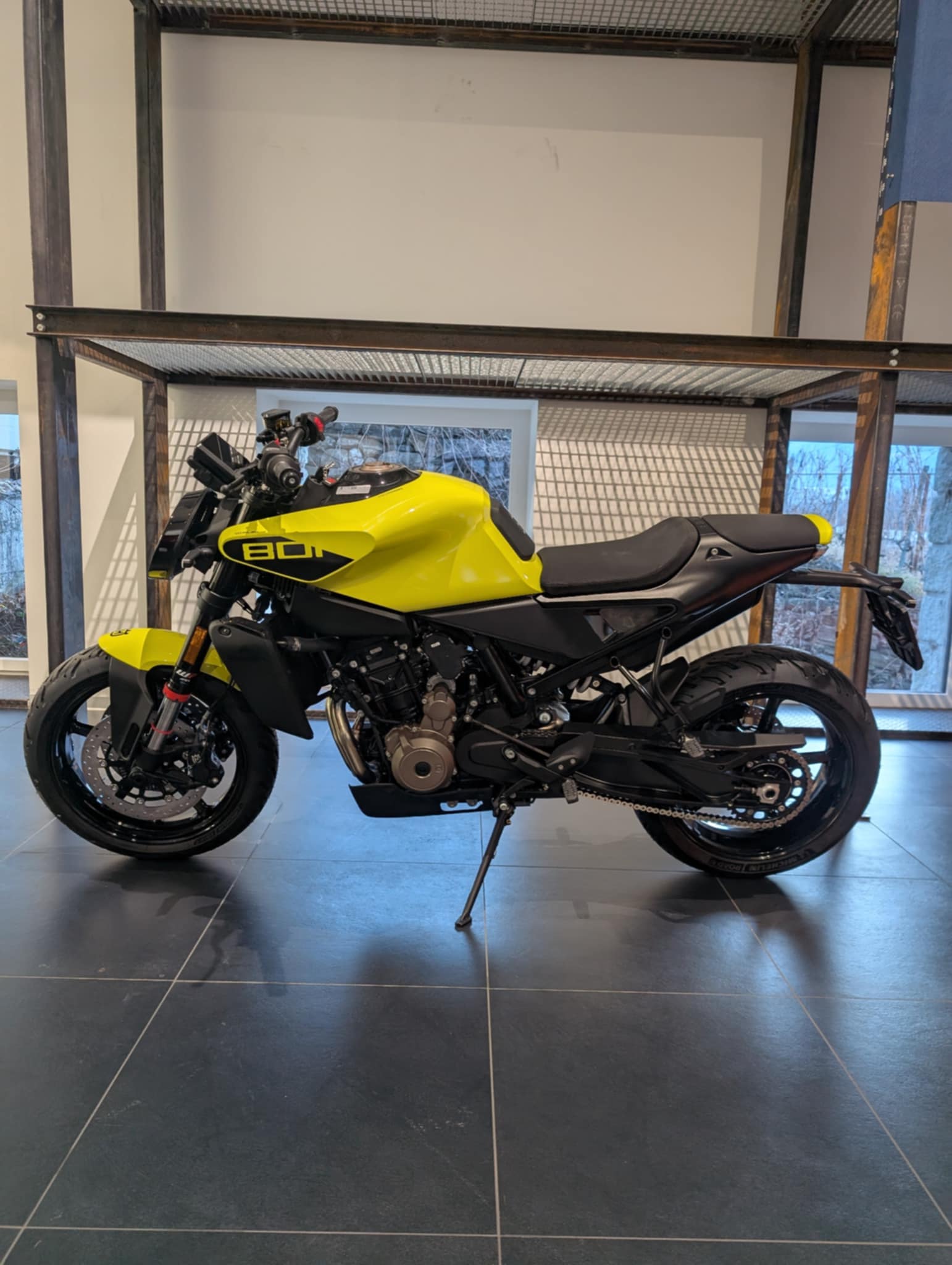 HUSQVARNA VITPILEN 801 L-image-2