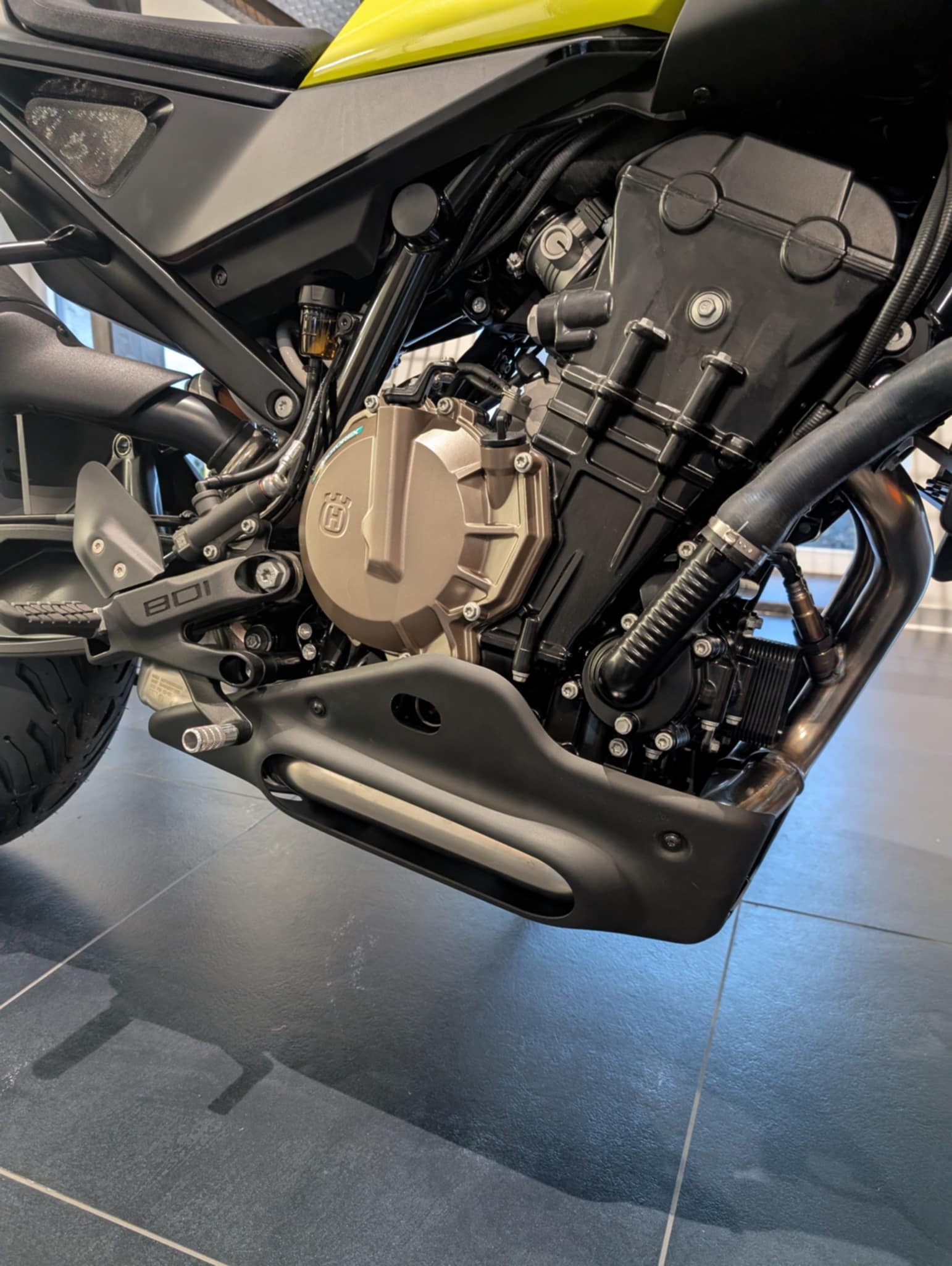 HUSQVARNA VITPILEN 801 L-image-9