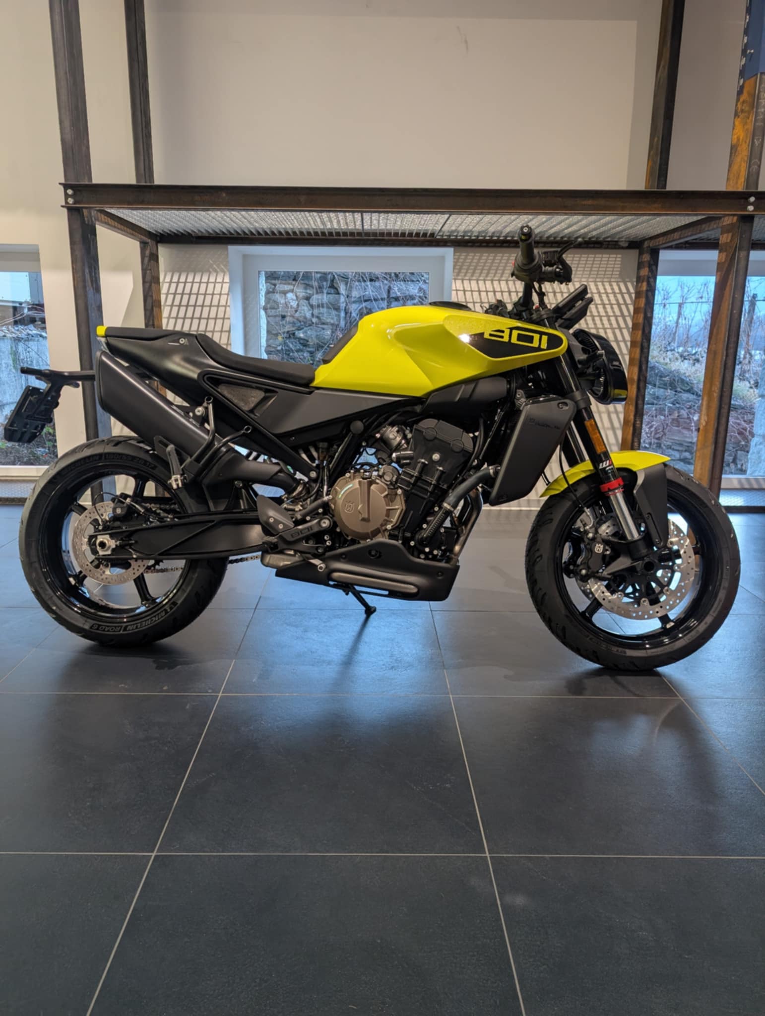 HUSQVARNA VITPILEN 801 L-image-3