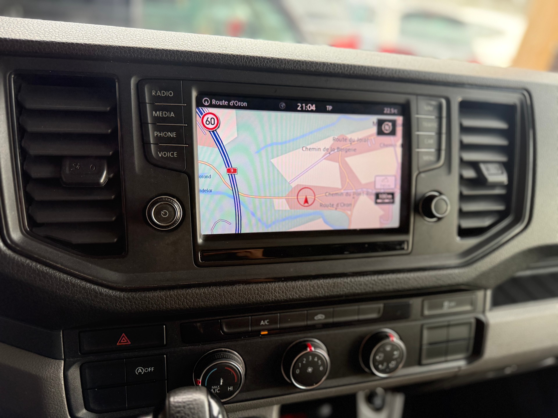 VW Crafter Bâché 35 2.0 BiTDI L3 4Motion A-image-9