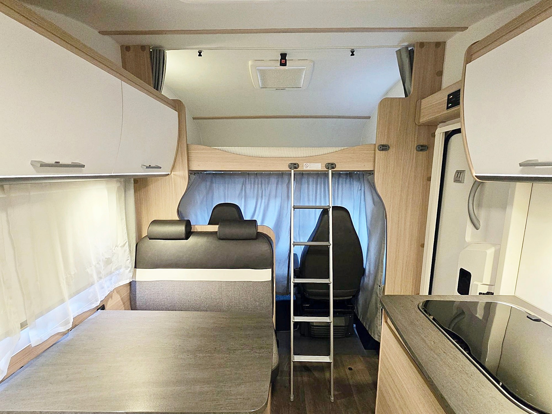SUNLIGHT A70 2,3 DIESEL FIAT DUCATO MJ 130-image-4