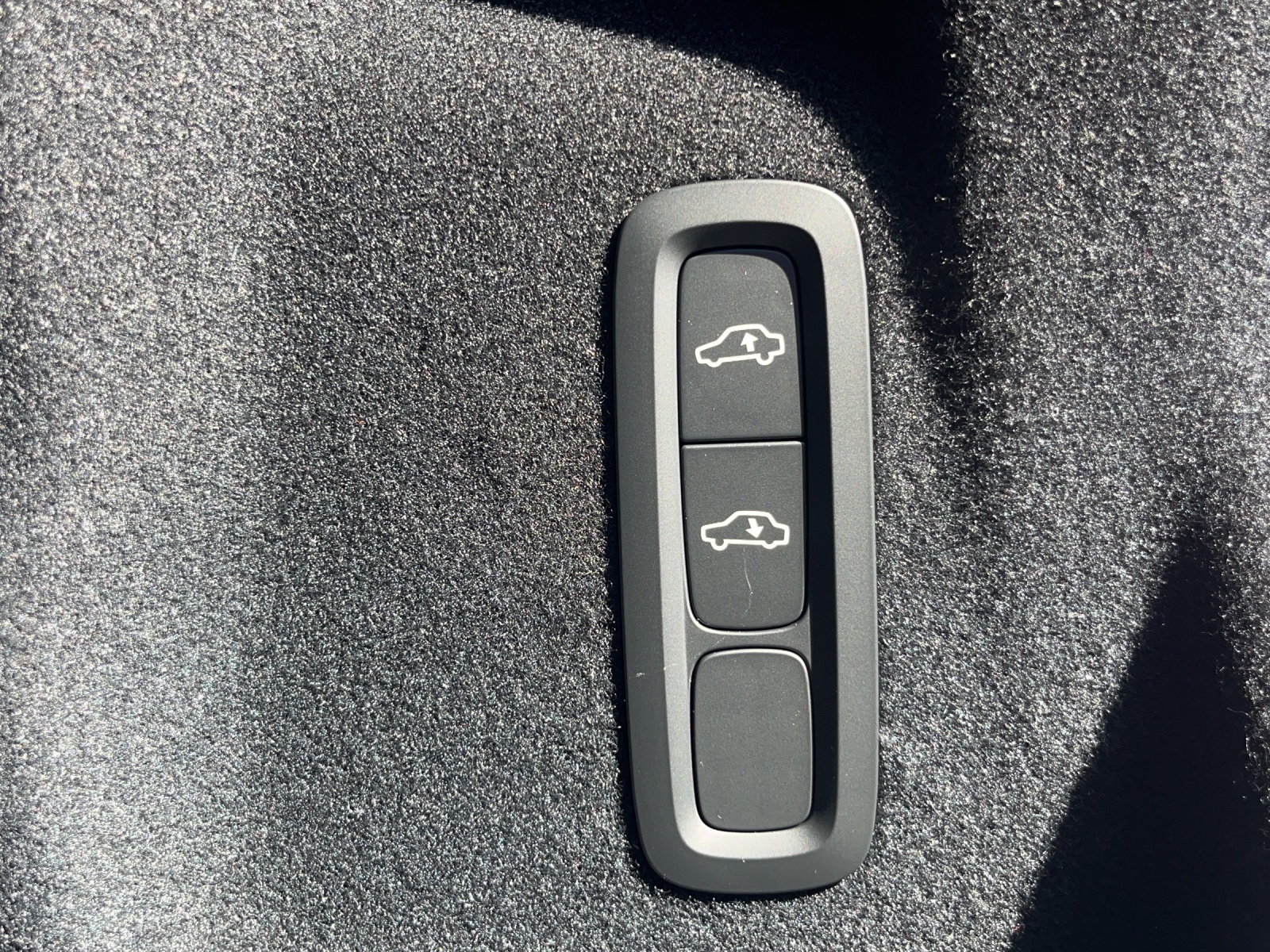 VOLVO XC60 T8 eAWD PluginHybrid Black Edition Geartronic-image-15