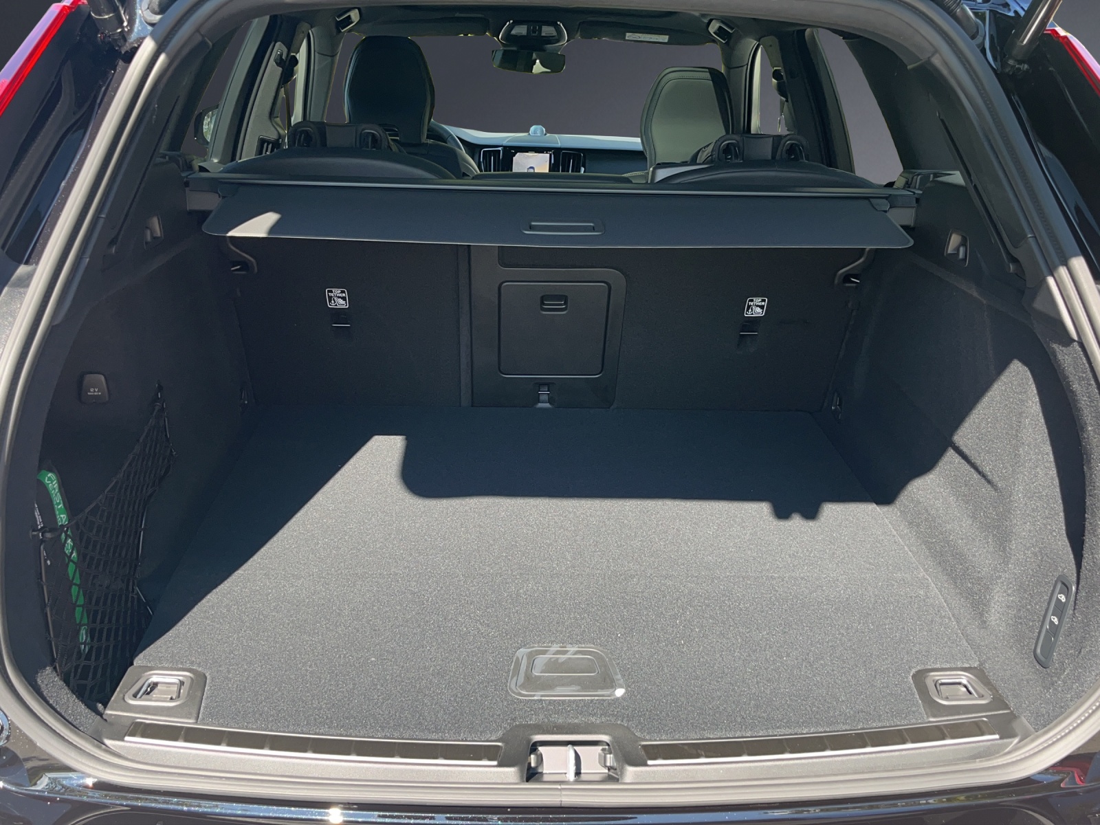 VOLVO XC60 T8 eAWD PluginHybrid Black Edition Geartronic-image-14