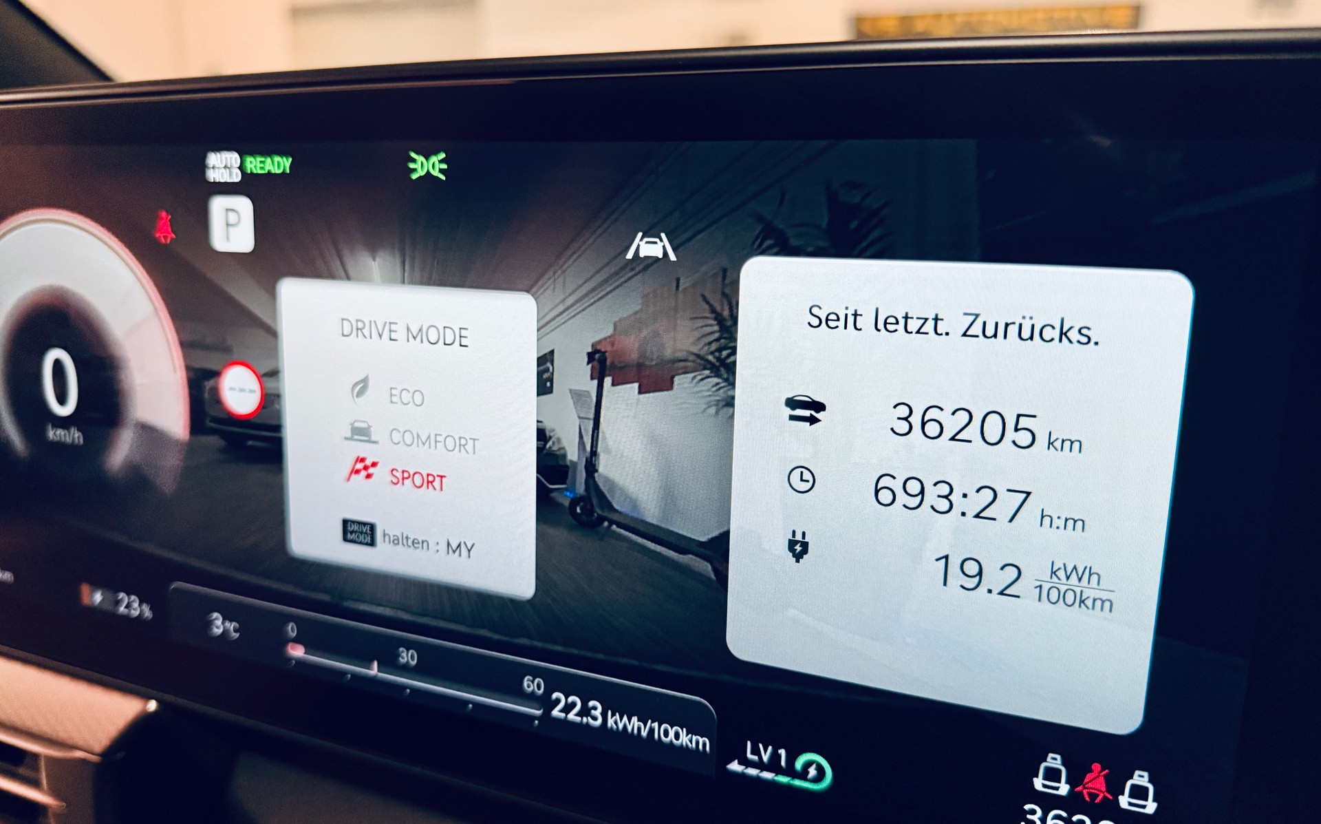 GENESIS GV60 77.4 kWh Sport AWD-image-23