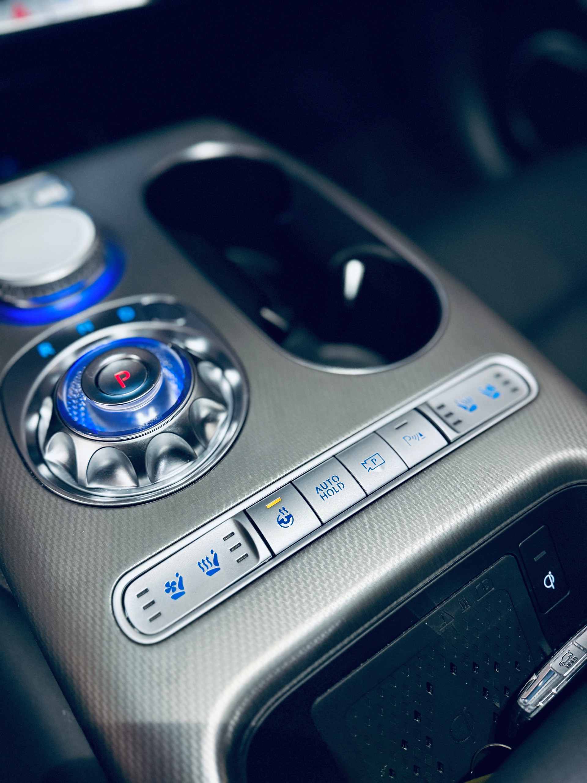 GENESIS GV60 77.4 kWh Sport AWD-image-20
