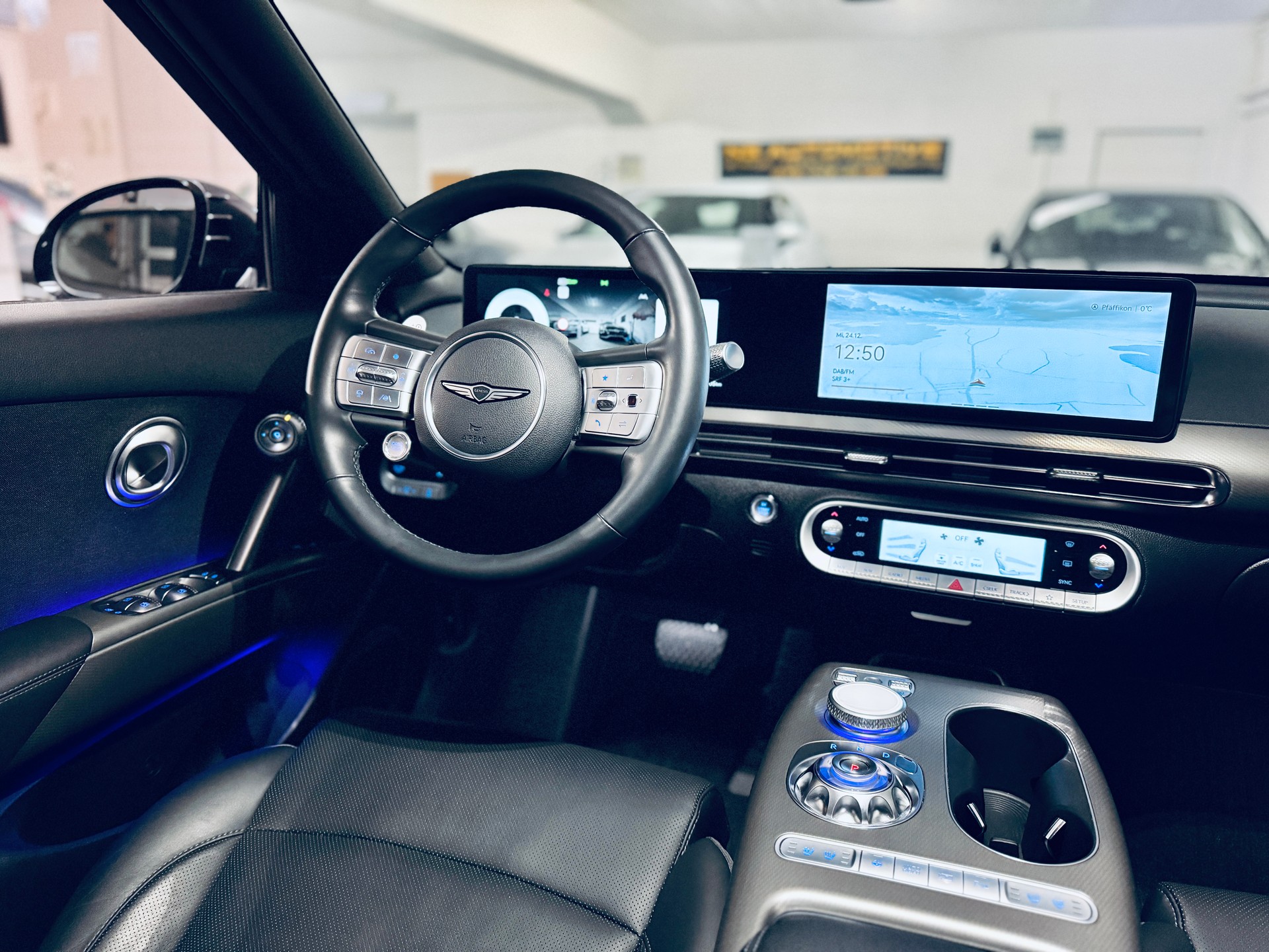 GENESIS GV60 77.4 kWh Sport AWD-image-12