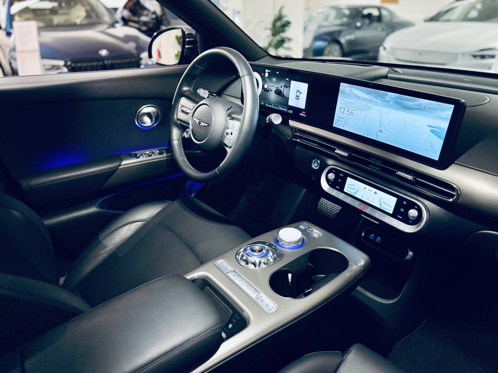 GENESIS GV60 77.4 kWh Sport AWD-image-28
