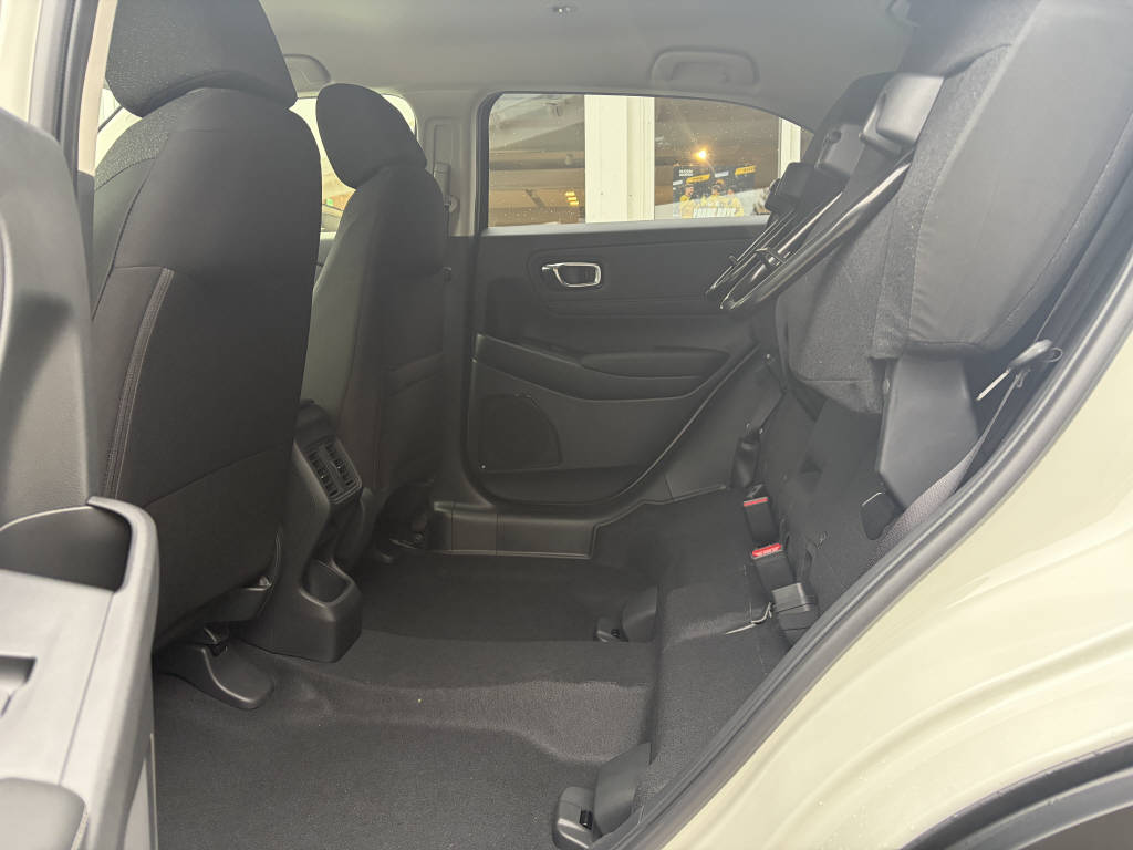 HONDA HR-V 1.5 i-MMD Elegance-image-8