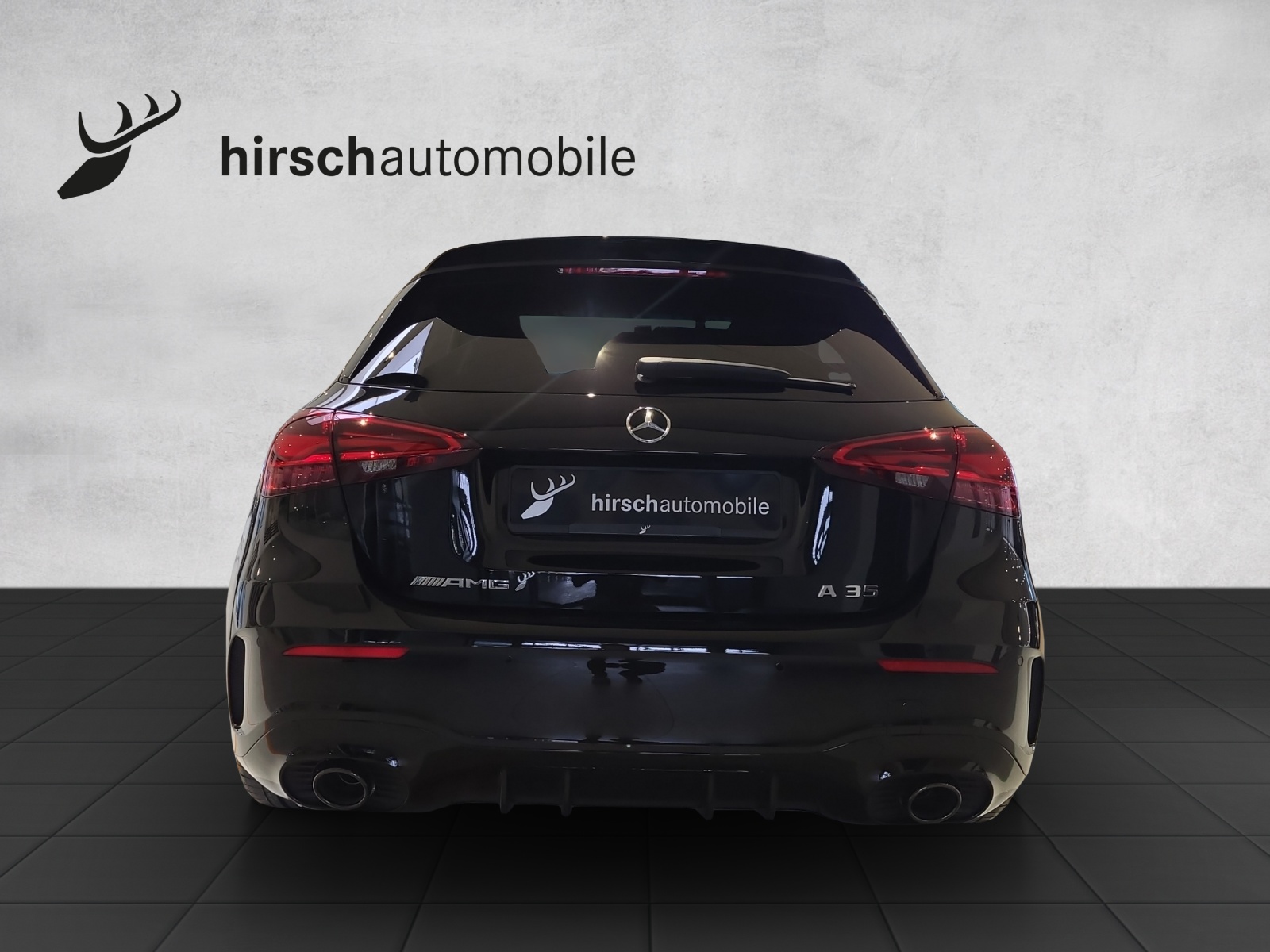MERCEDES-BENZ A AMG 35 4Matic 8G-DCT-showroom-element-2