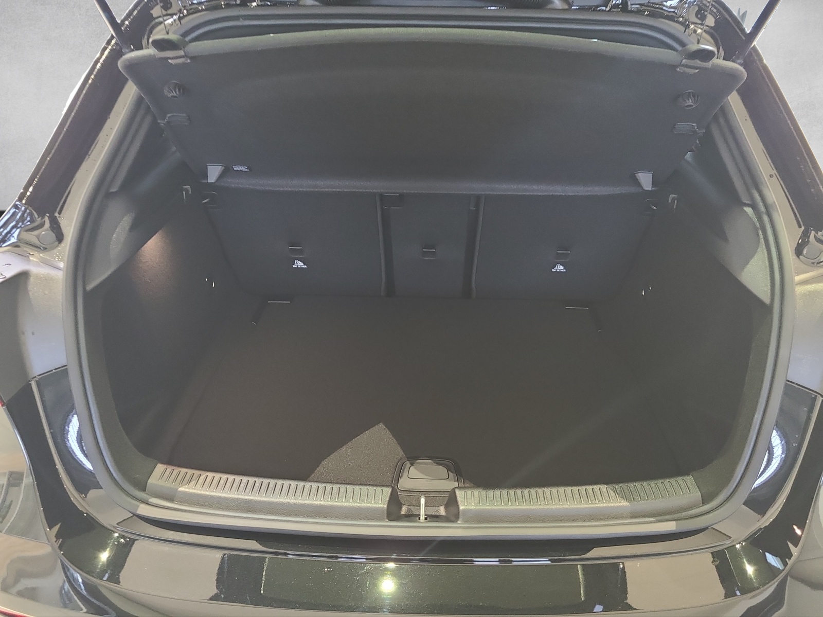 MERCEDES-BENZ A AMG 35 4Matic 8G-DCT-image-13