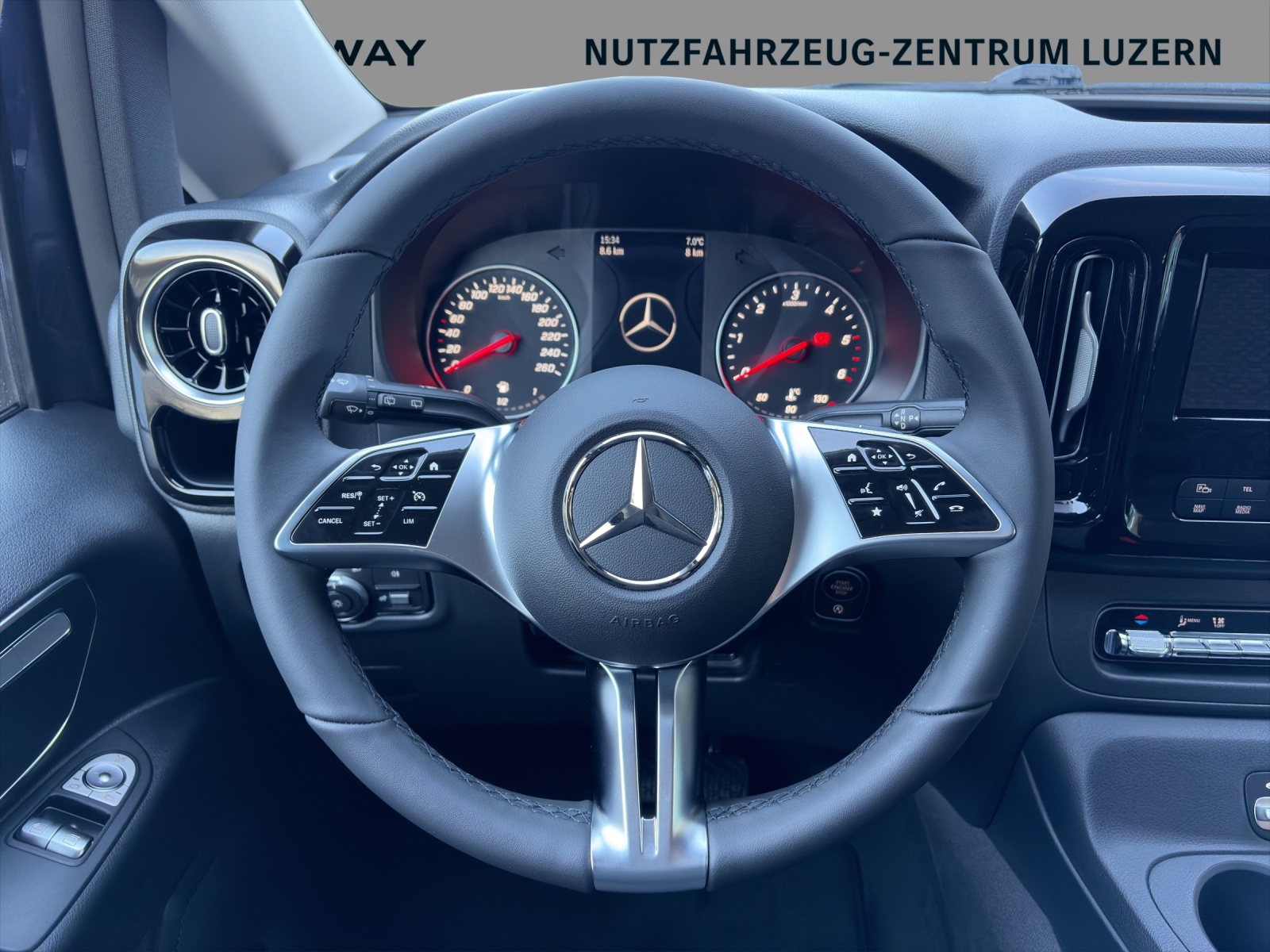 MERCEDES-BENZ Vito 116 CDI Lang Tourer FAMILY 9G-Tronic 4M Select-image-13