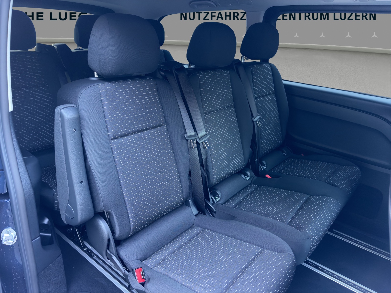 MERCEDES-BENZ Vito 116 CDI Lang Tourer FAMILY 9G-Tronic 4M Select-image-10