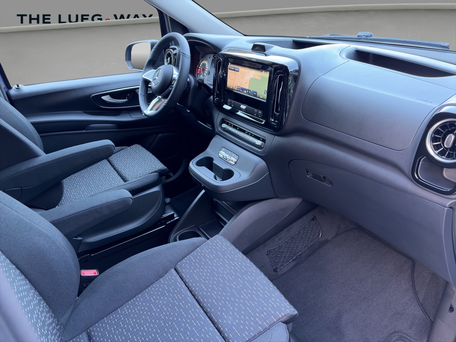 MERCEDES-BENZ Vito 116 CDI Lang Tourer FAMILY 9G-Tronic 4M Select-image-9