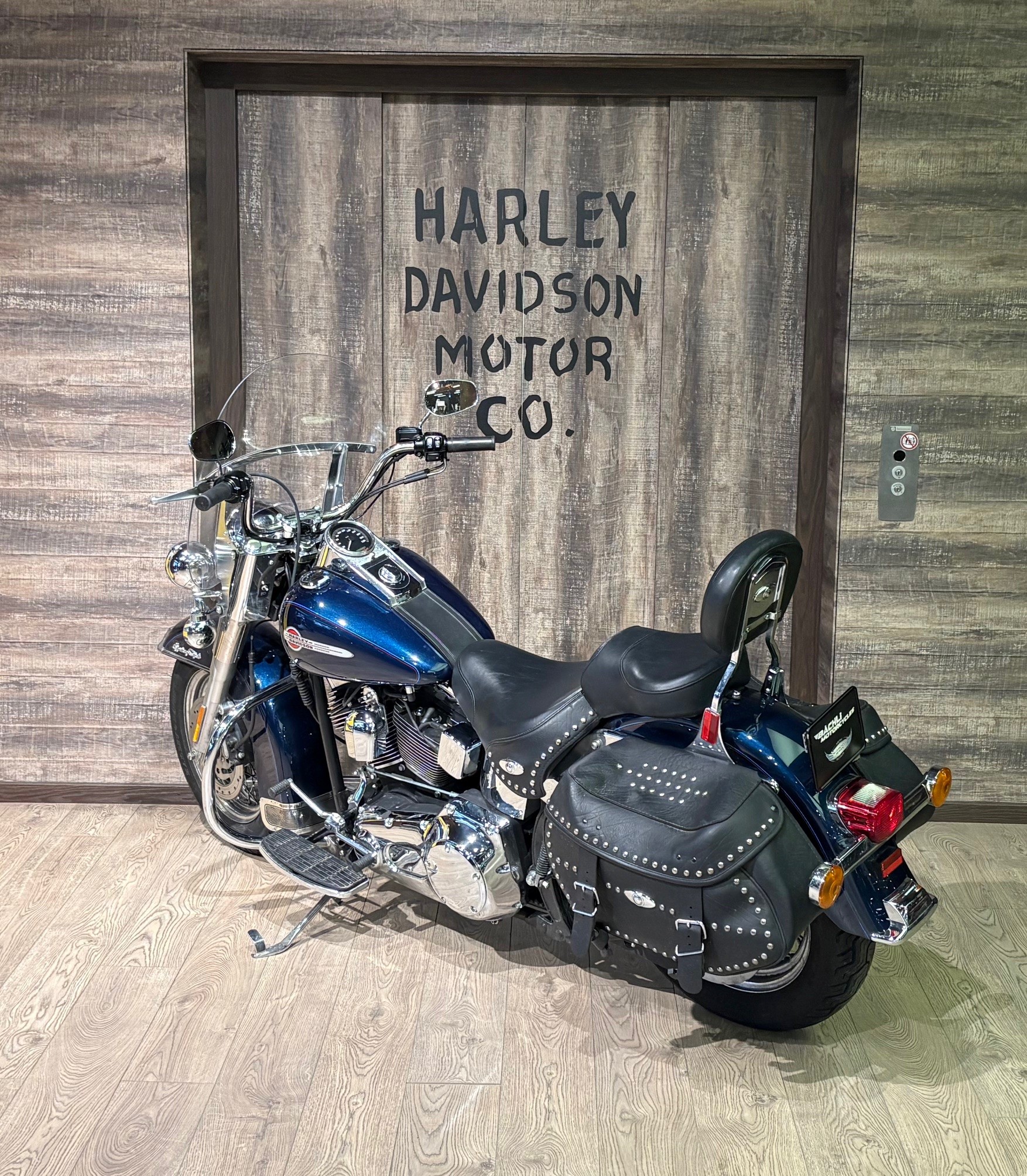 HARLEY-DAVIDSON FLSTCI Softail Classic-image-3