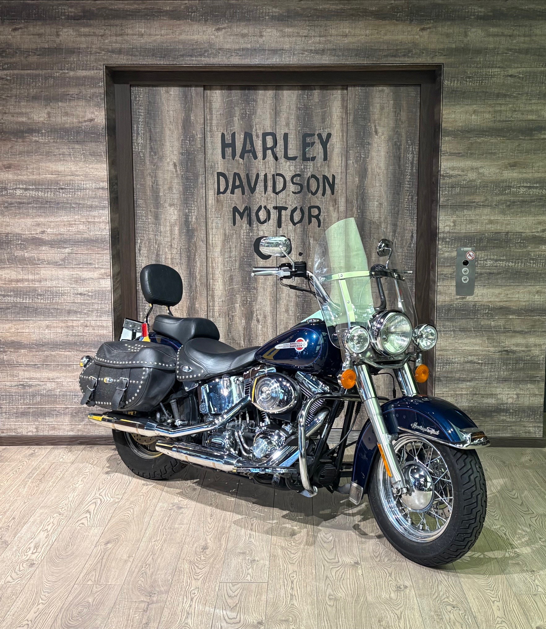 HARLEY-DAVIDSON FLSTCI Softail Classic-image-1