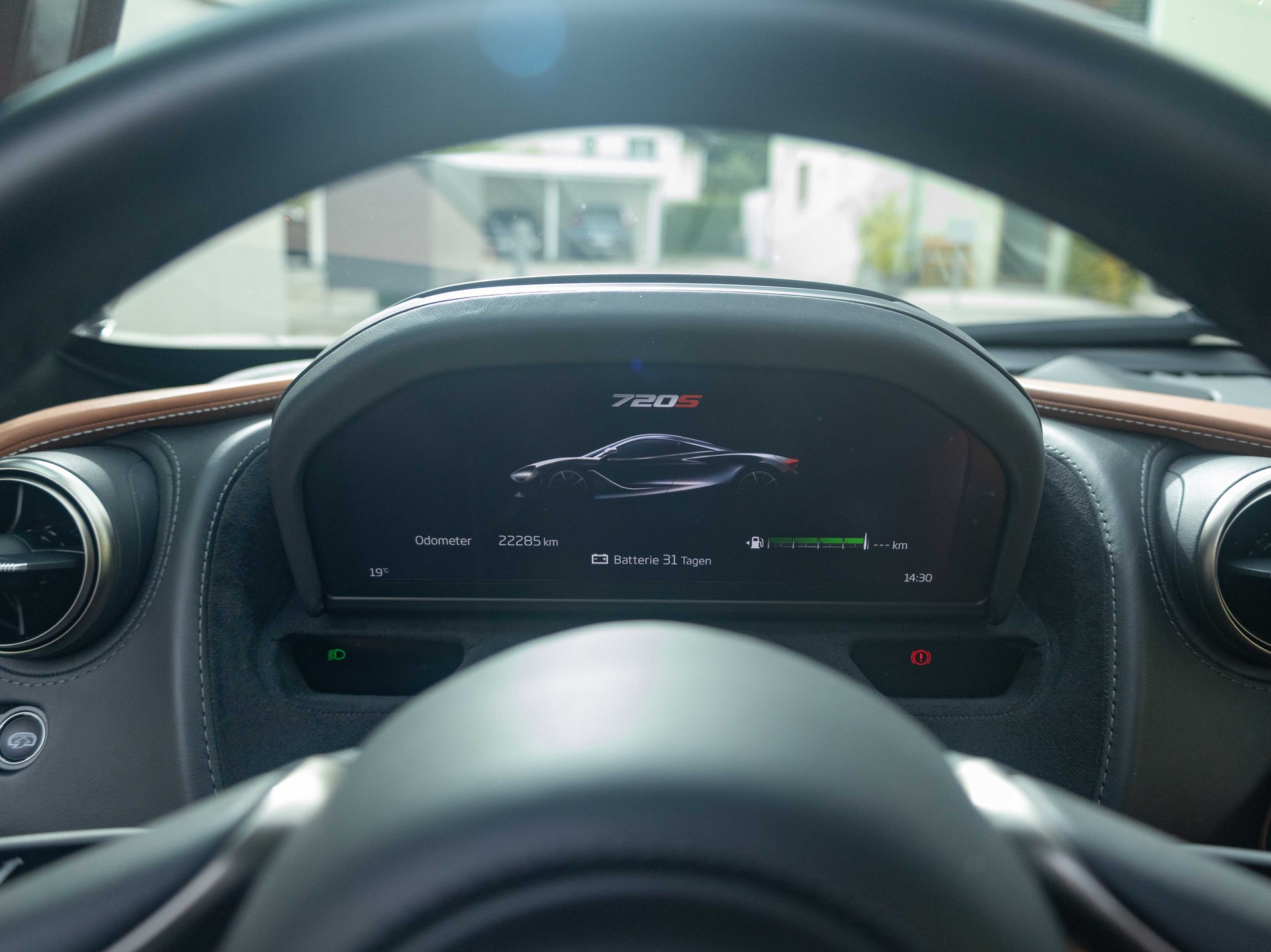 McLAREN 720S Coupé 4.0 V8 SSG-image-16