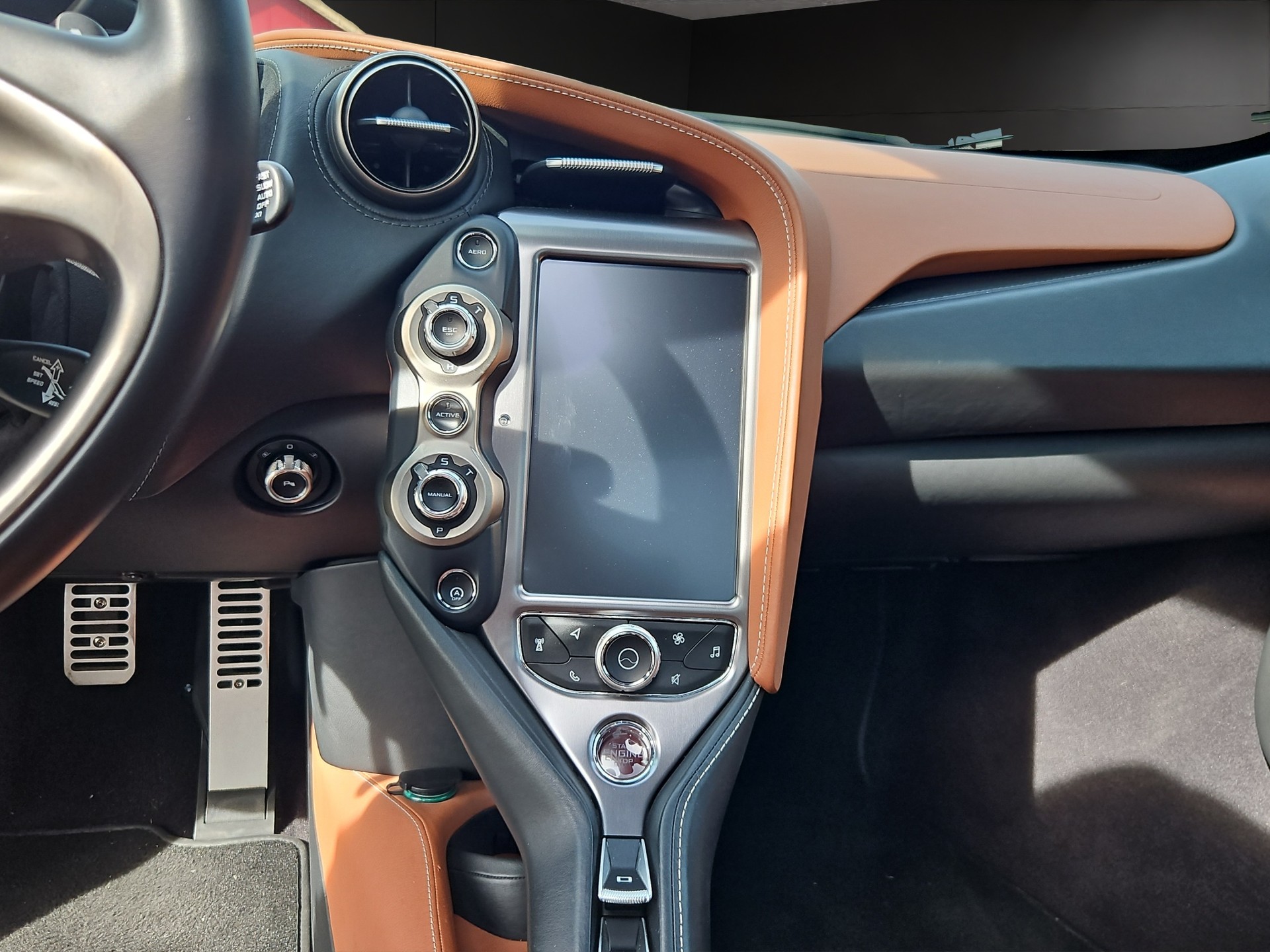 McLAREN 720S Coupé 4.0 V8 SSG-image-25