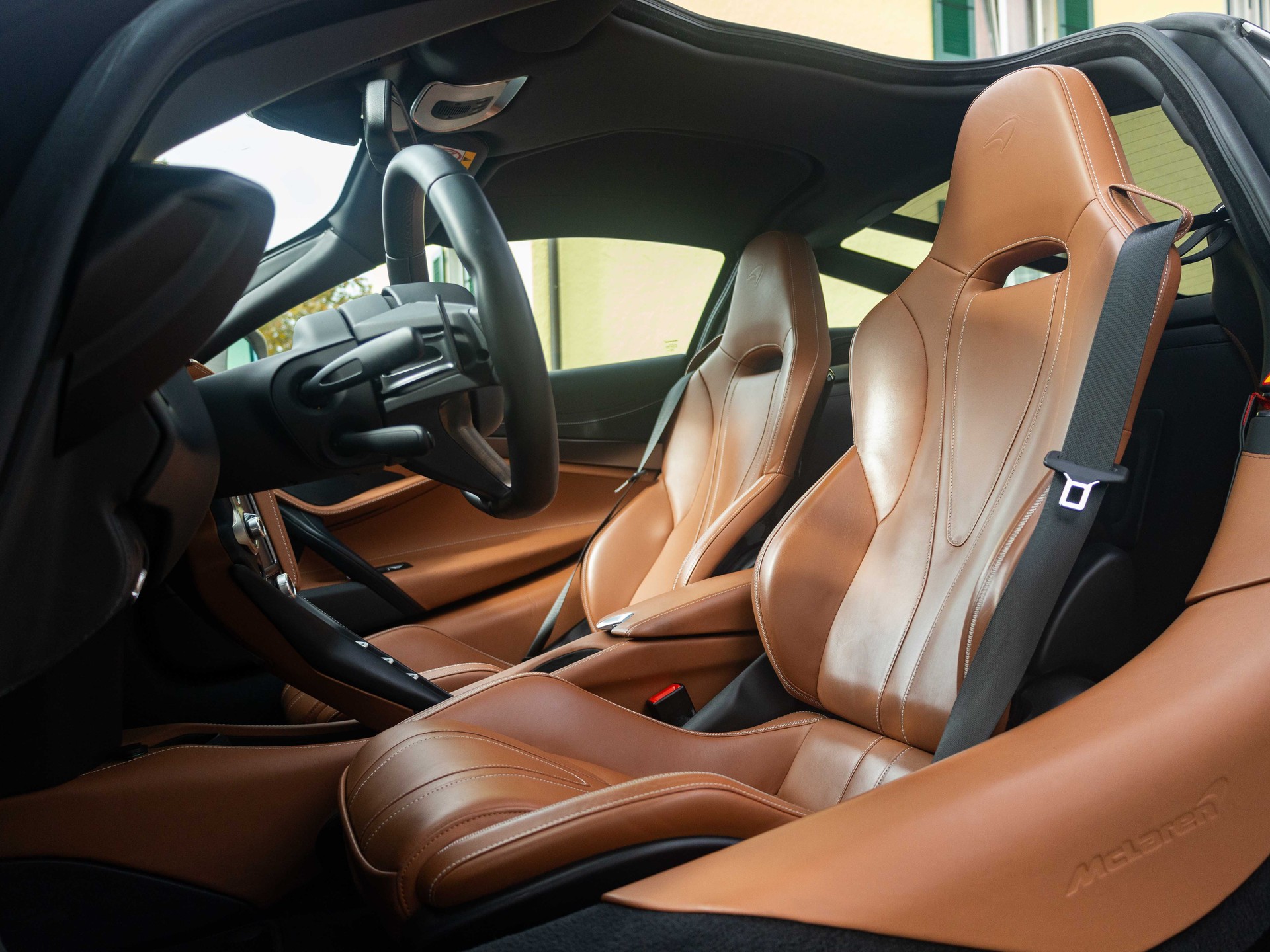 McLAREN 720S Coupé 4.0 V8 SSG-image-18