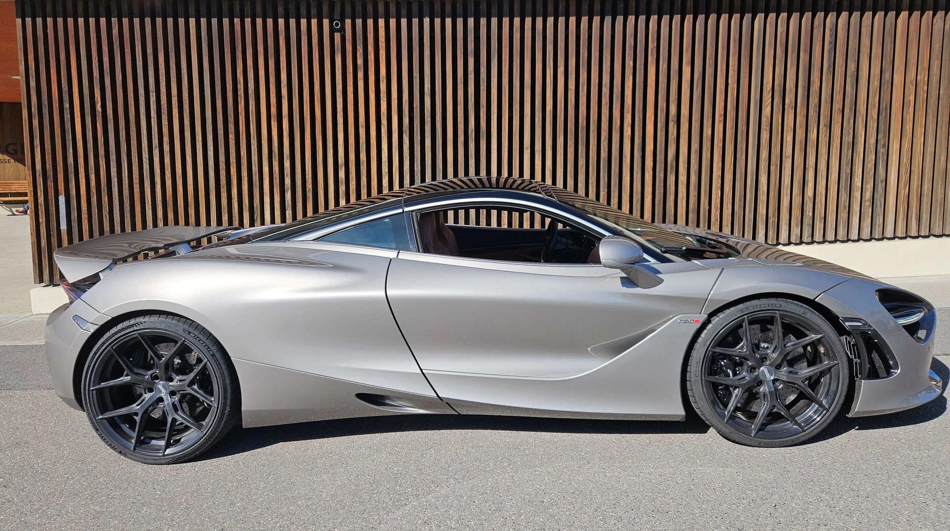 McLAREN 720S Coupé 4.0 V8 SSG-image-9